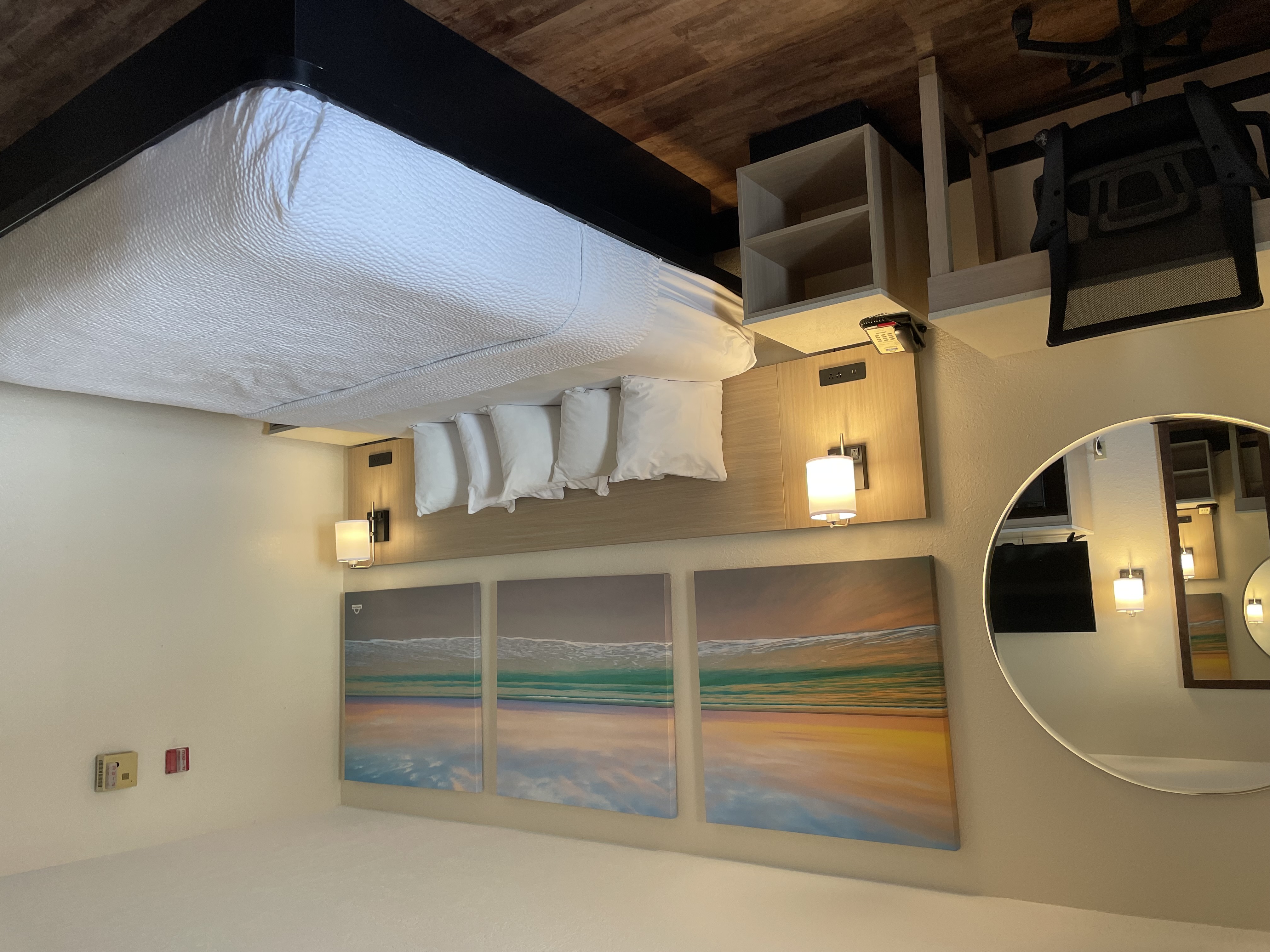 Guest room at the Days Inn & Suites by Wyndham Navarre - near Beaches/Hurlburt in Navarre, Florida