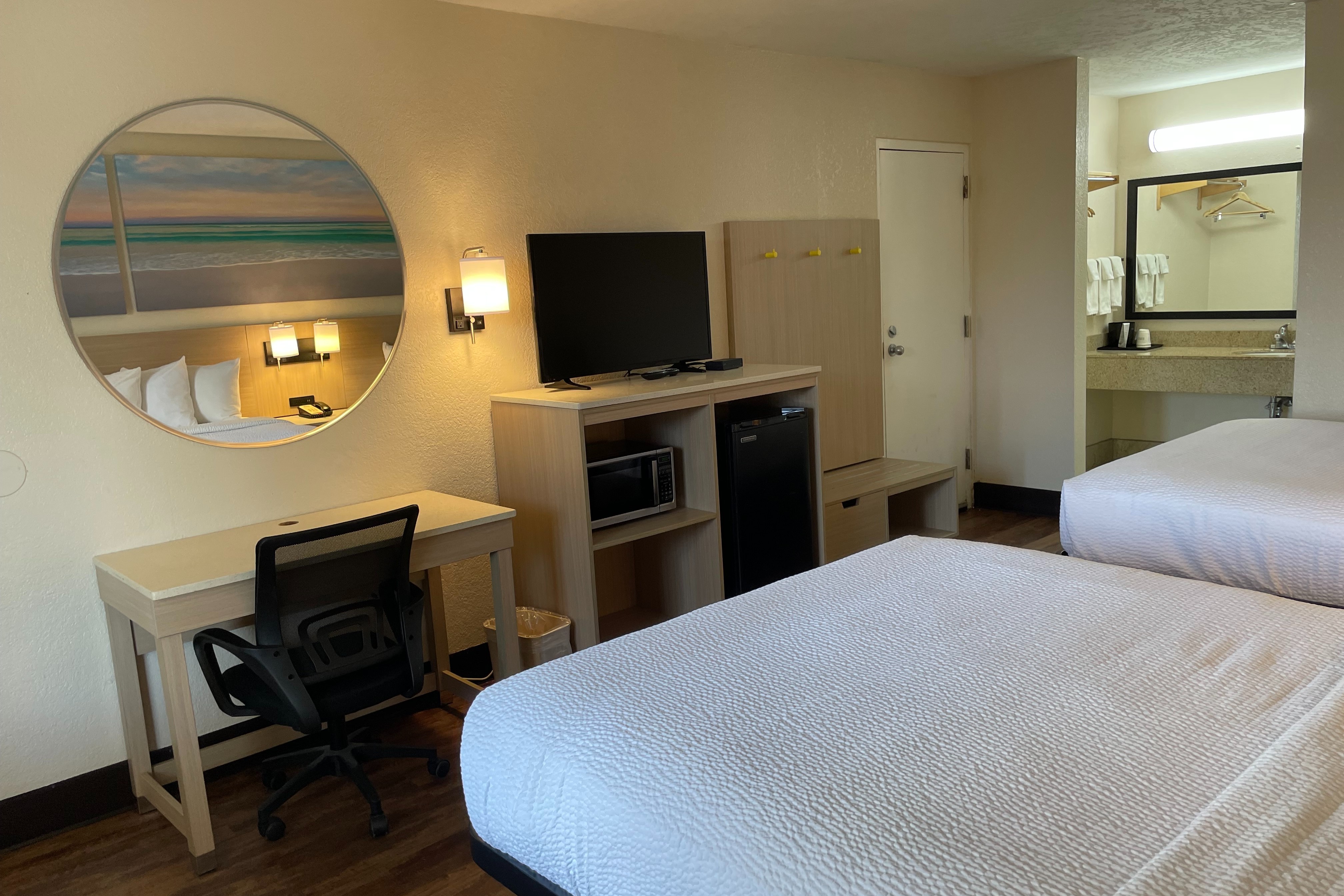 Guest room at the Days Inn & Suites by Wyndham Navarre - near Beaches/Hurlburt in Navarre, Florida
