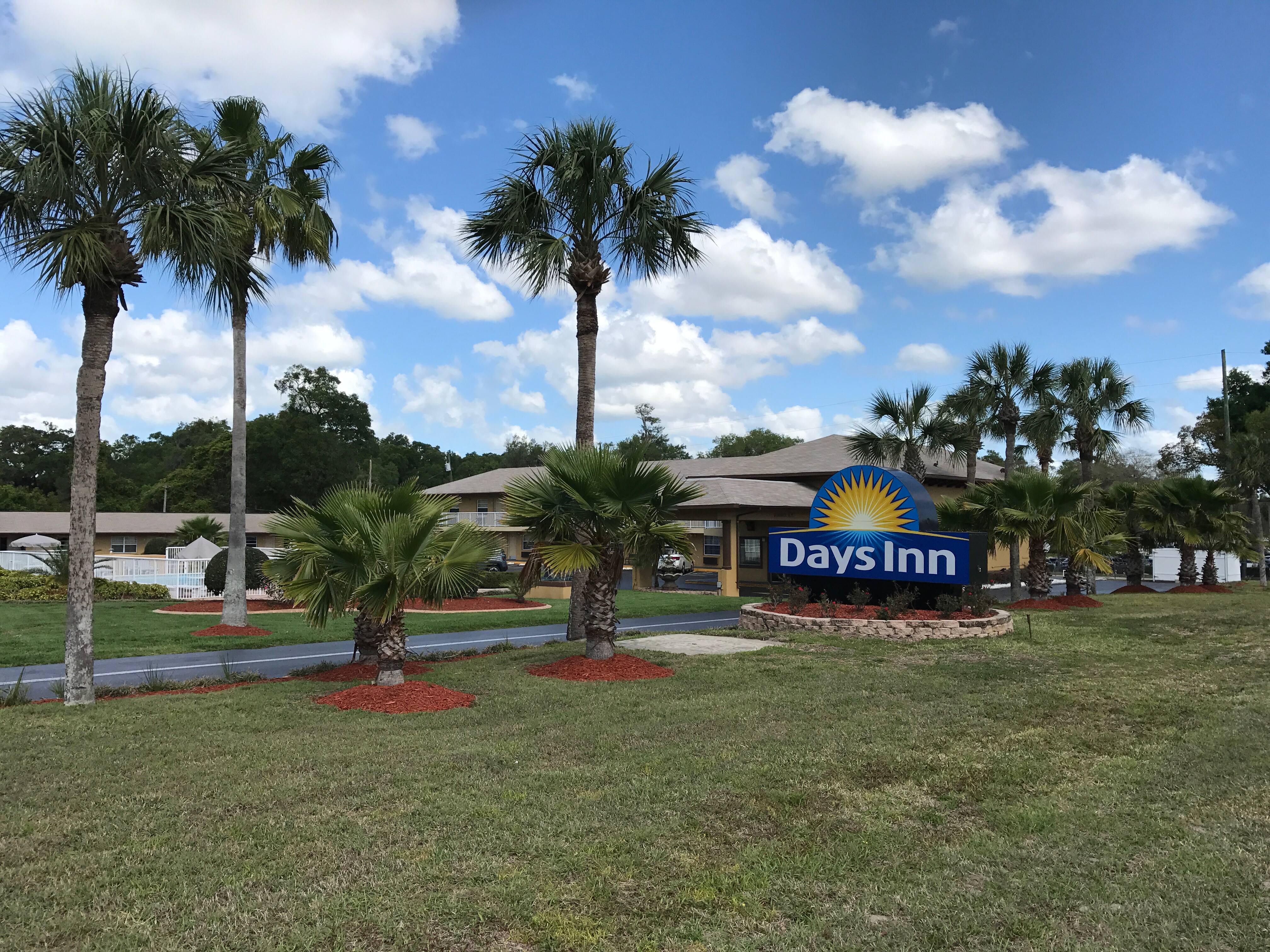 Days Inn By Wyndham Orange City Deland Fl Hotels