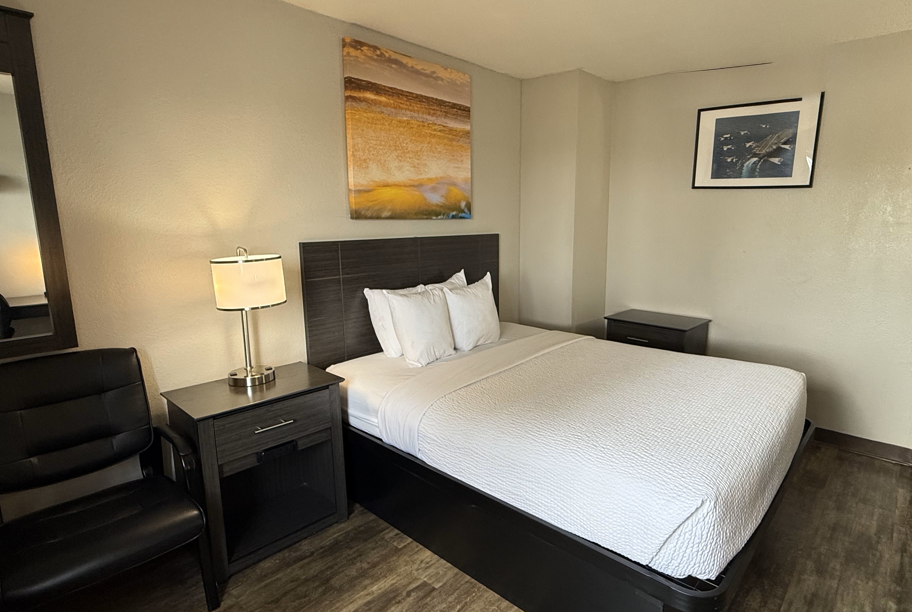 Guest room at the Days Inn by Wyndham Orange Park/Jacksonville in Orange Park, Florida