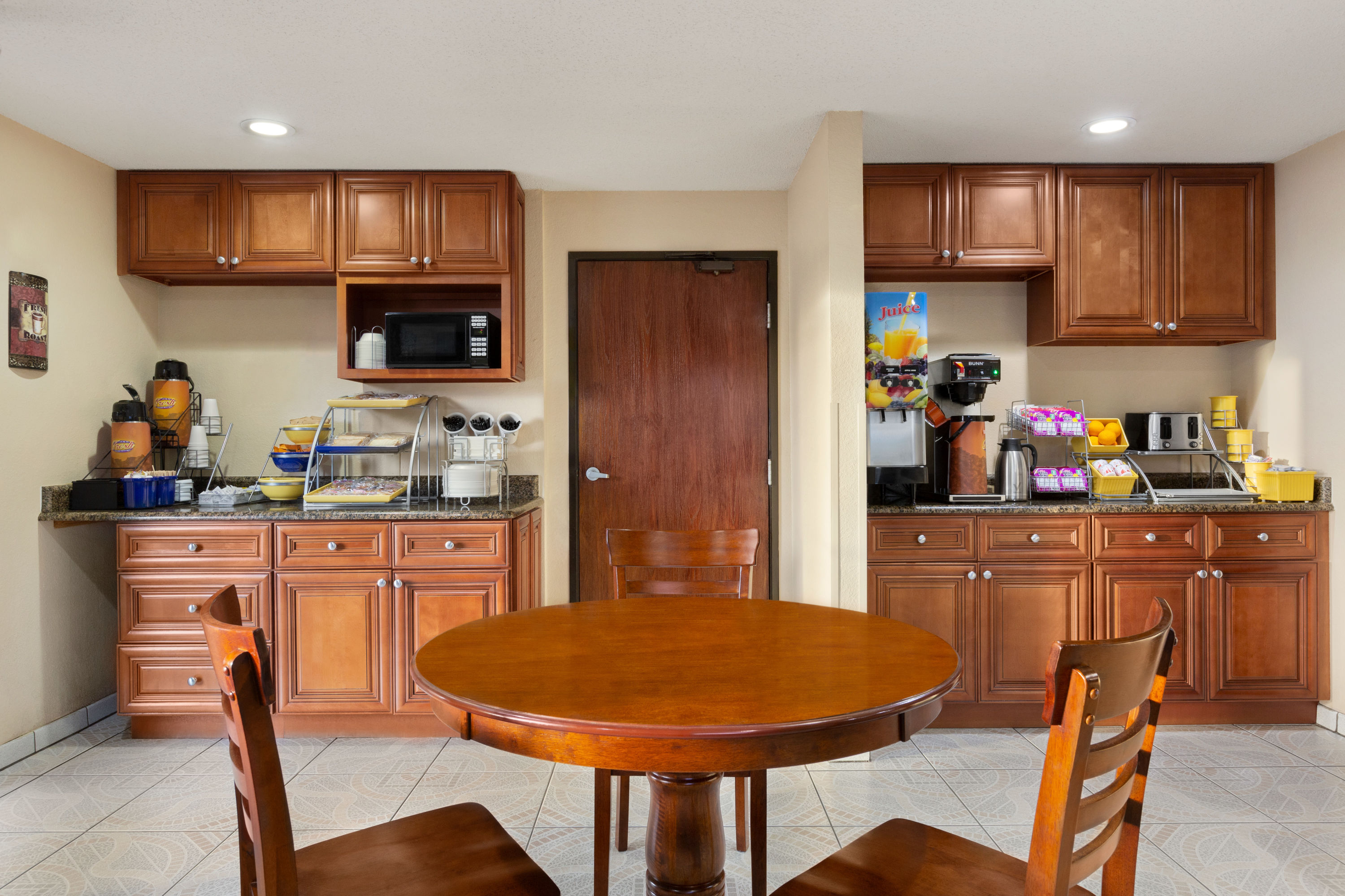 Days Inn by Wyndham Orange Park/Jacksonville restaurant in Orange Park, Florida