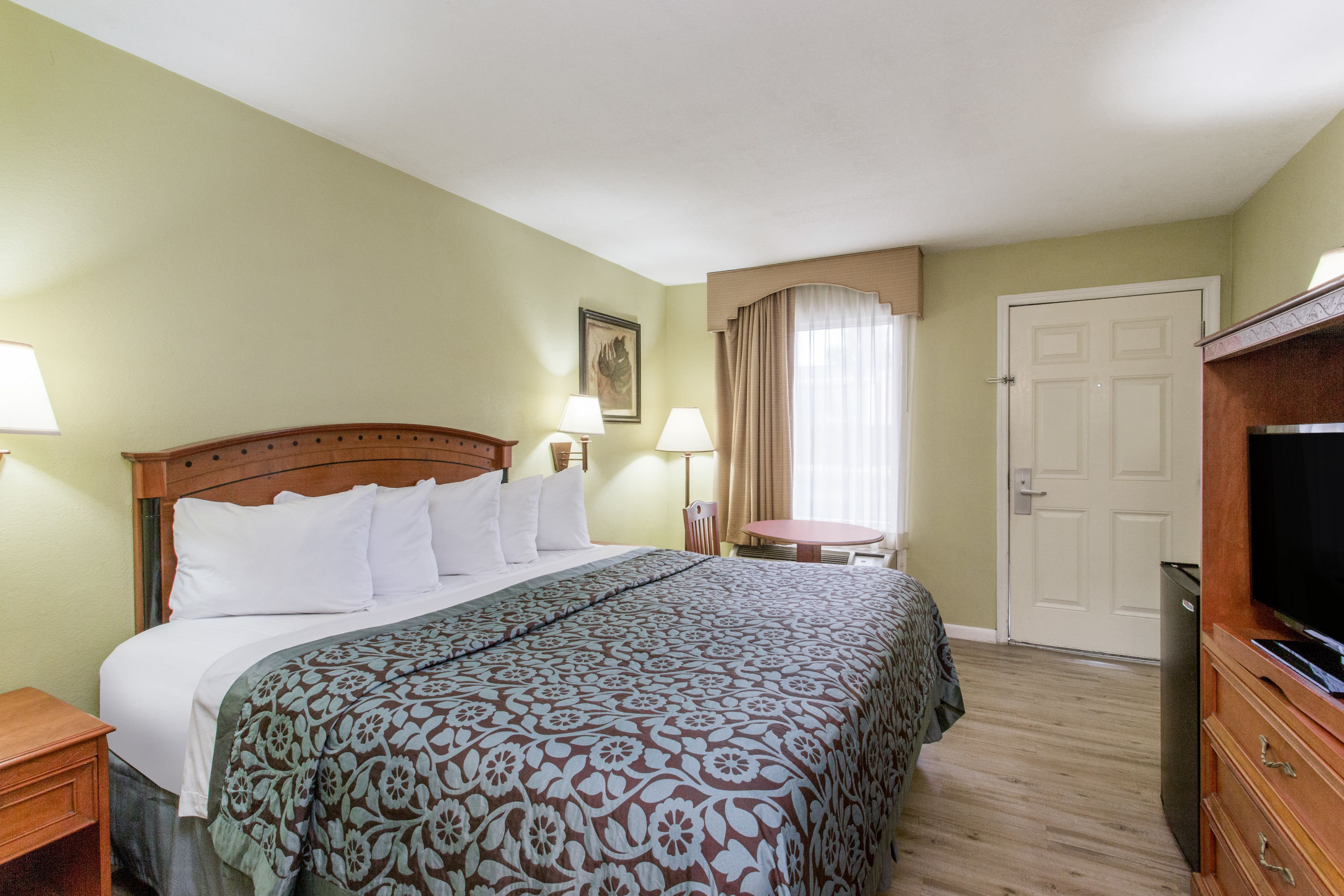 Days Inn By Wyndham Ormond Beach Ormond Beach Fl Hotels