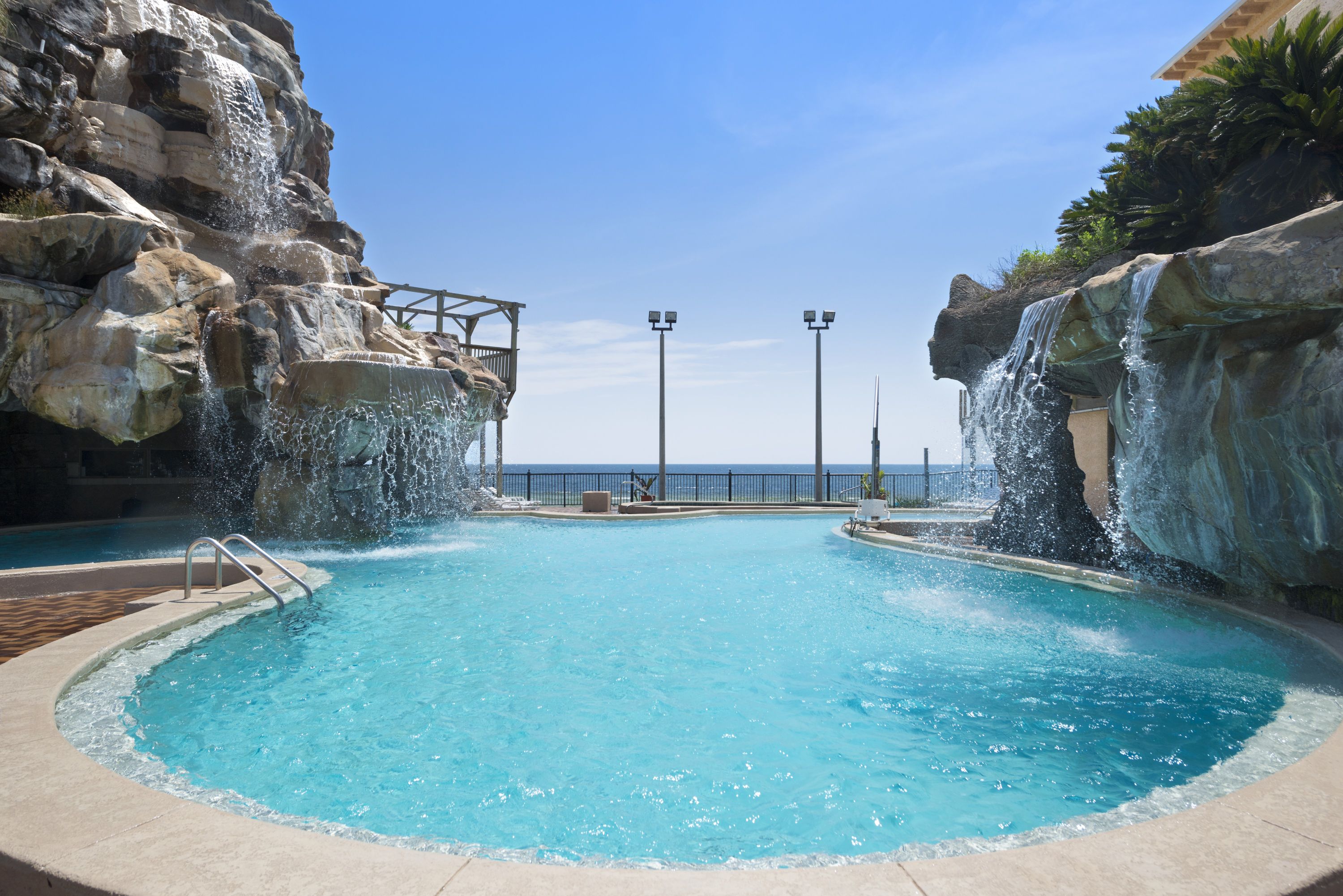 Days Inn by Wyndham Panama City Beach/Ocean Front | Panama City Beach