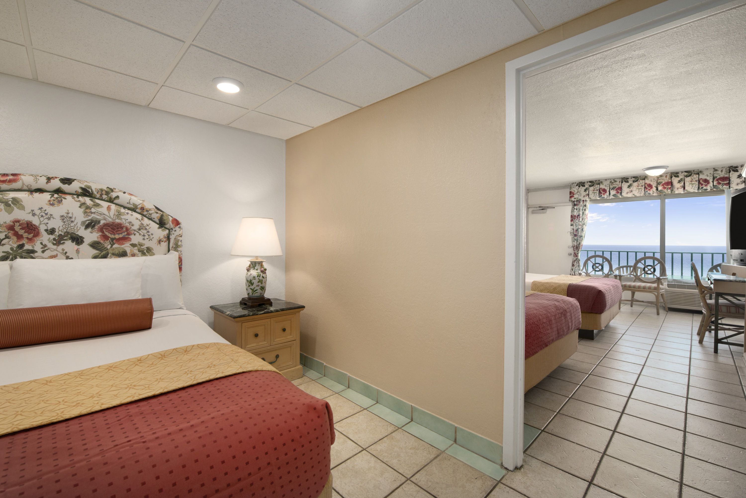Days Inn by Wyndham Panama City Beach/Beachfront Resort suite in Panama City Beach, Florida