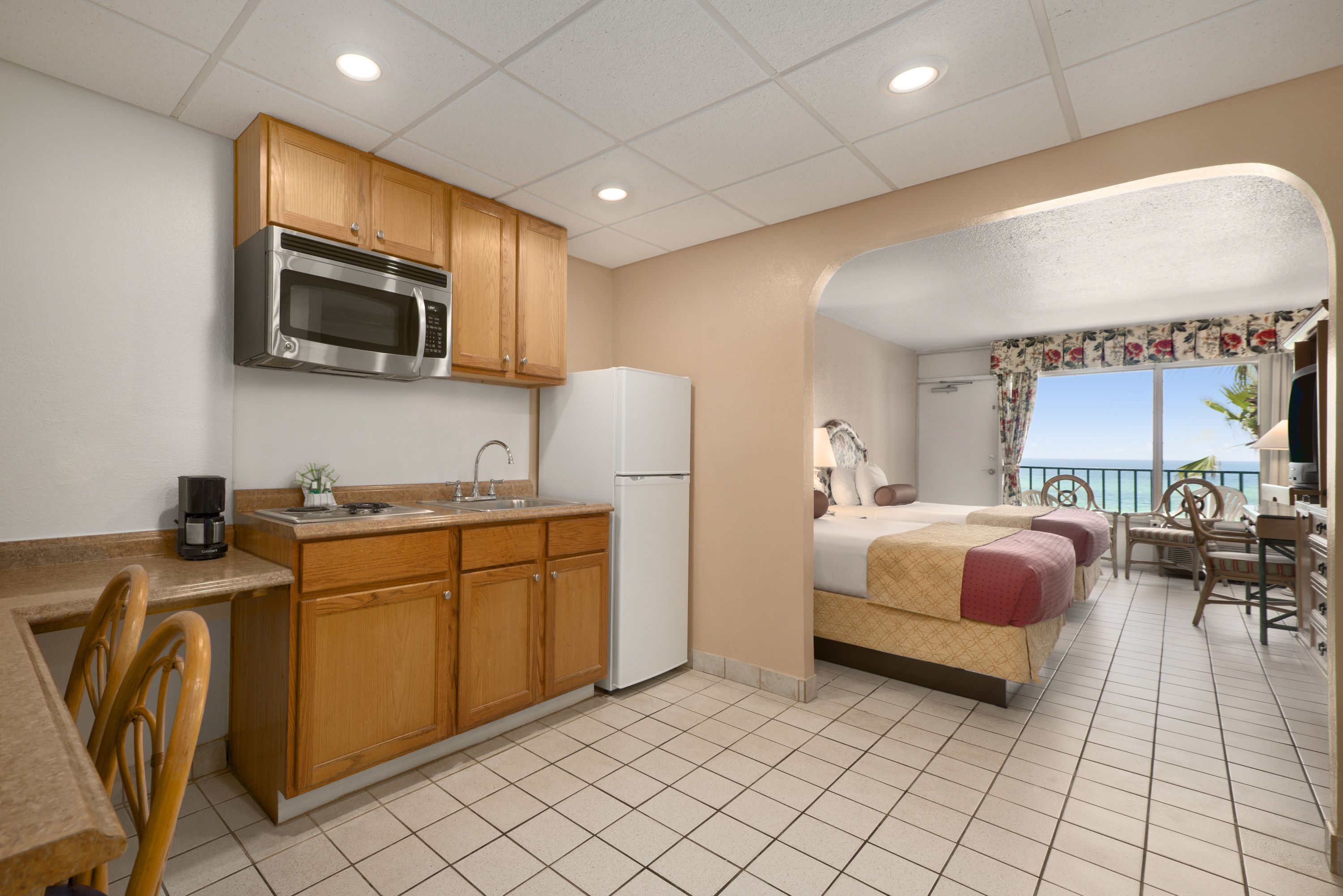 Days Inn By Wyndham Panama City Beach Ocean Front Panama