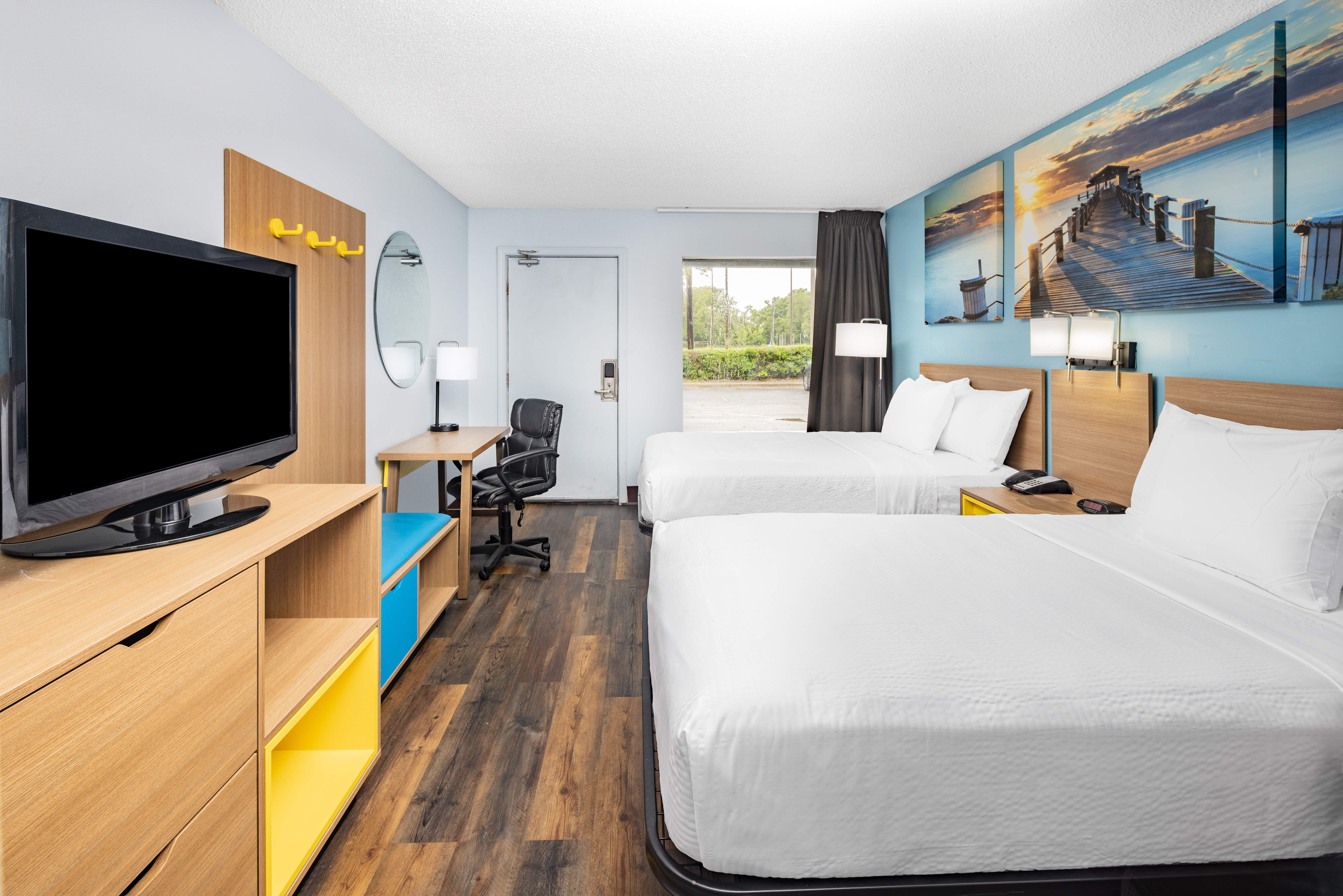 Guest room at the Days Inn by Wyndham Pensacola I-10 in Pensacola, Florida