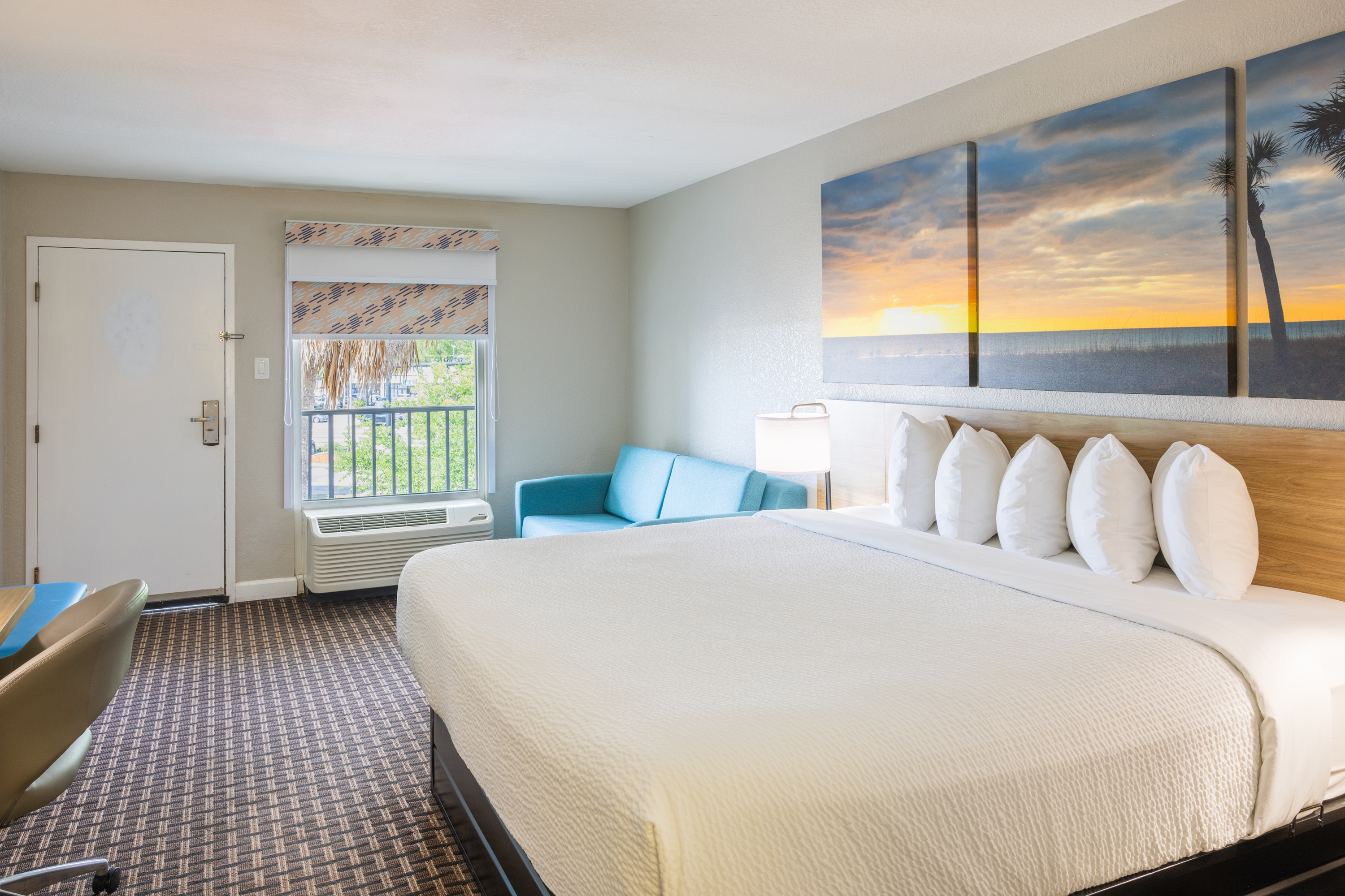 Guest room at the Days Inn by Wyndham Port Charlotte/Punta Gorda in Port Charlotte, Florida