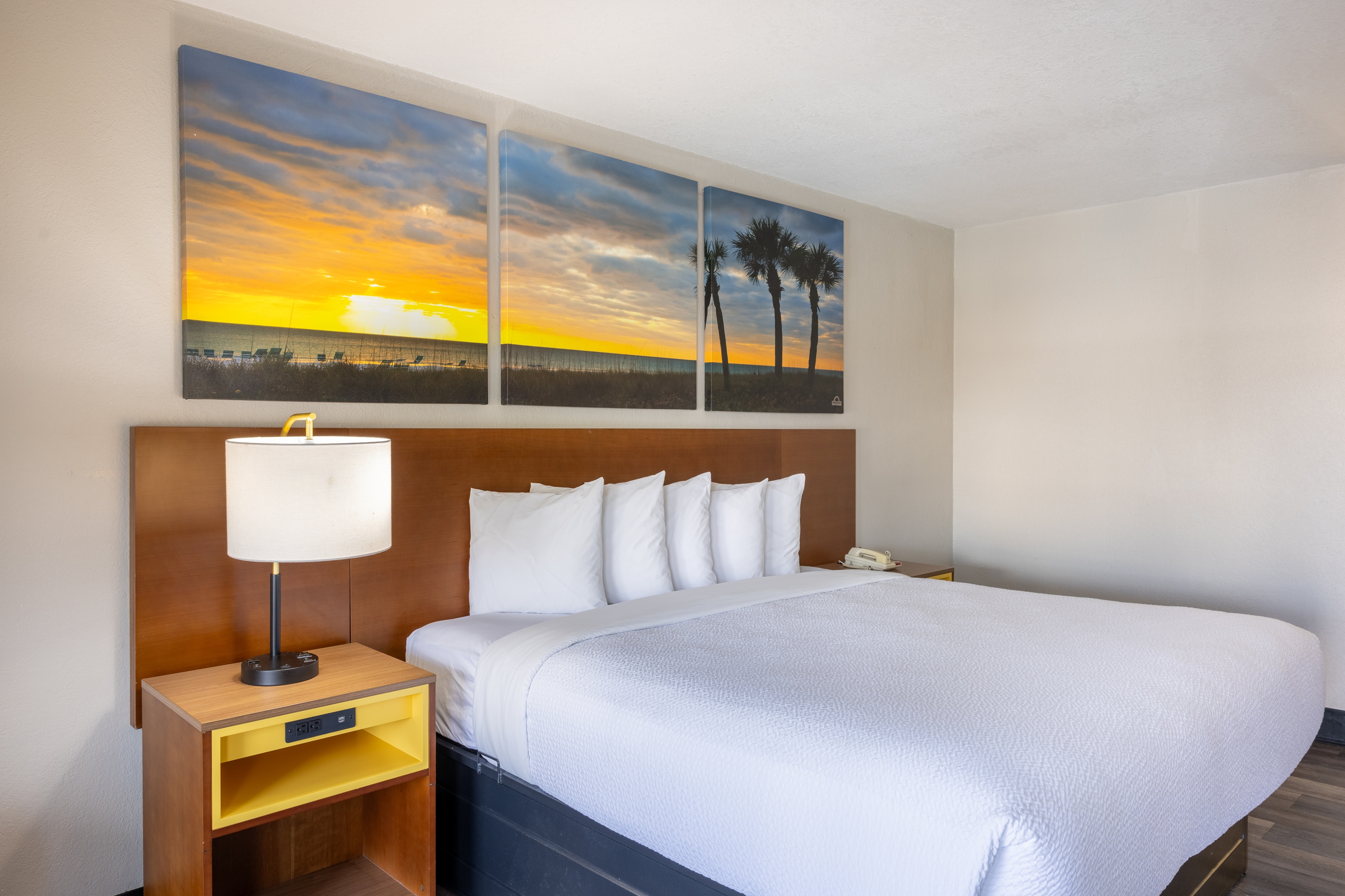 Guest room at the Days Inn by Wyndham Port Charlotte/Punta Gorda in Port Charlotte, Florida