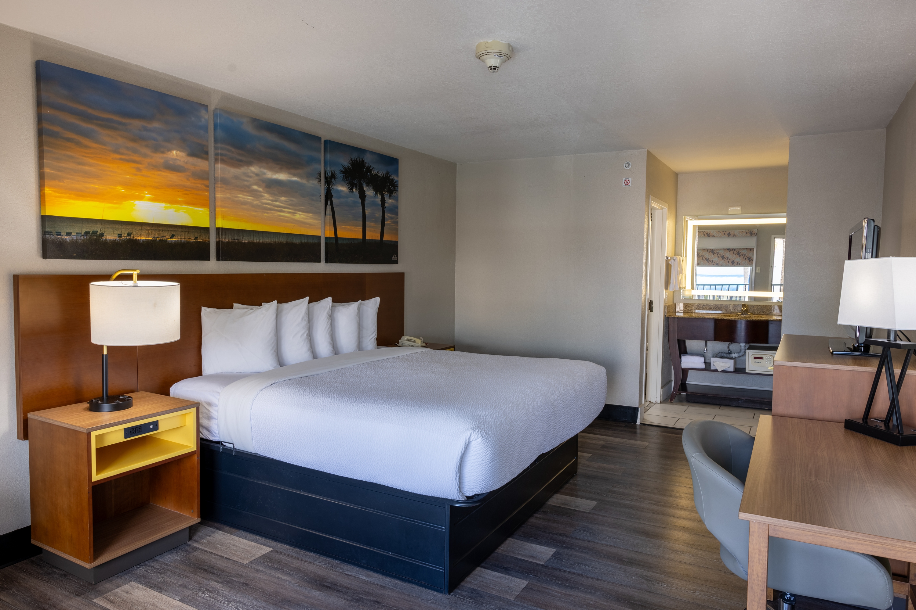 Guest room at the Days Inn by Wyndham Port Charlotte/Punta Gorda in Port Charlotte, Florida