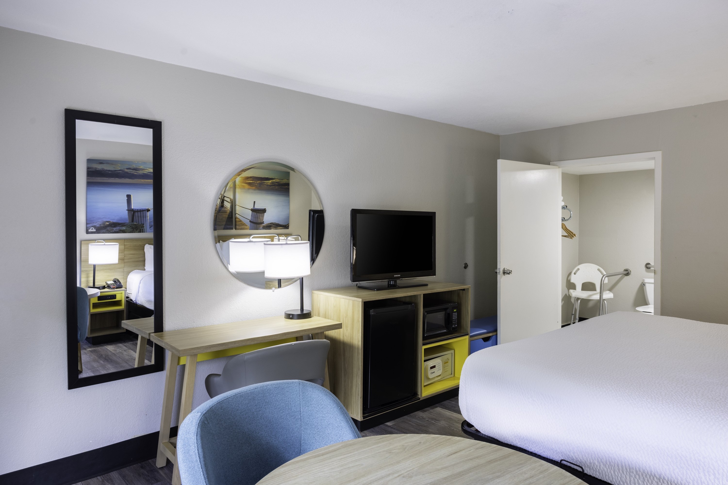 Guest room at the Days Inn by Wyndham Port Charlotte/Punta Gorda in Port Charlotte, Florida