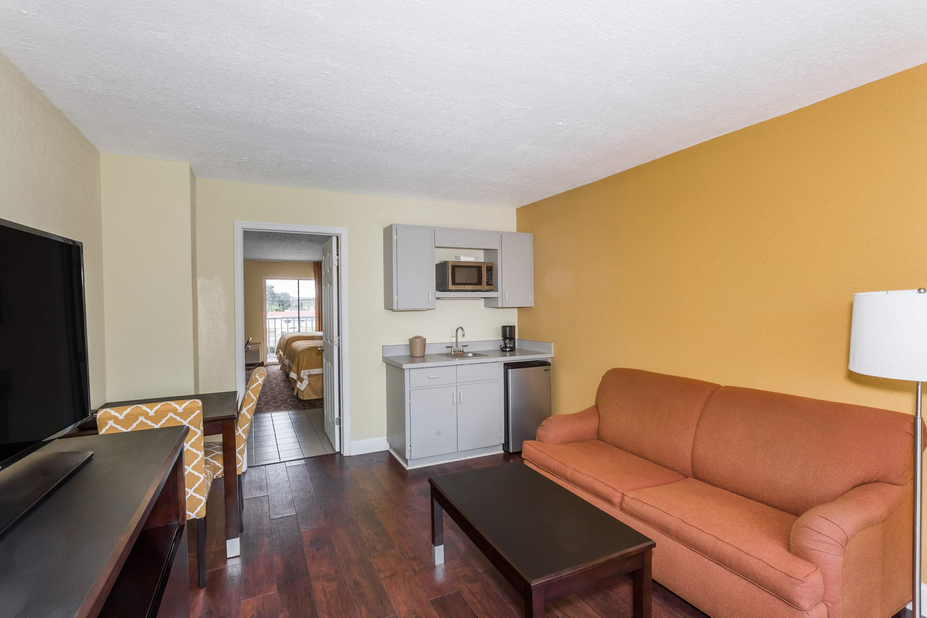 Days Inn Amp Suites By Wyndham Port Richey Port Richey Fl