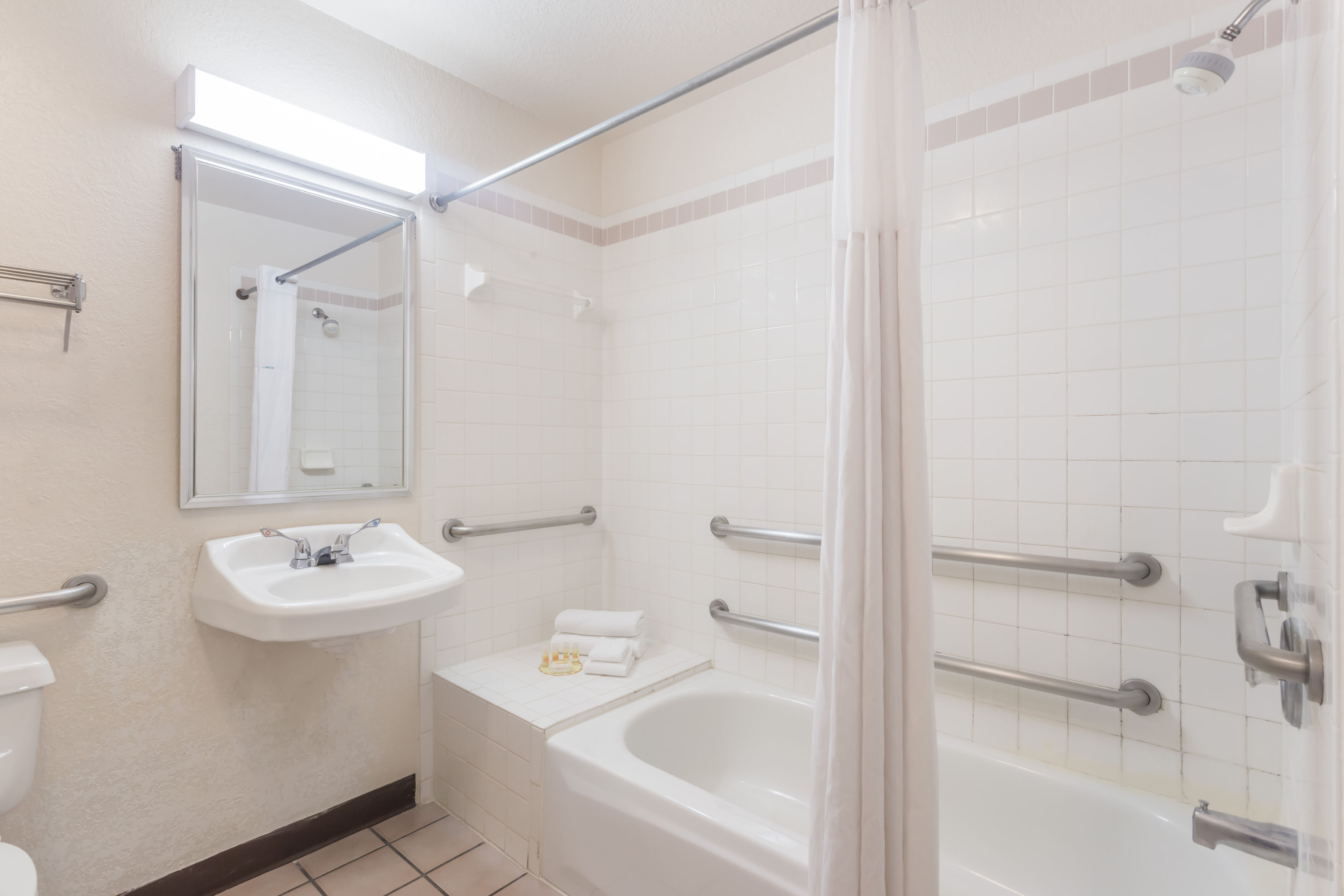 Guest room at the Days Inn by Wyndham Sarasota I-75 in Sarasota, Florida