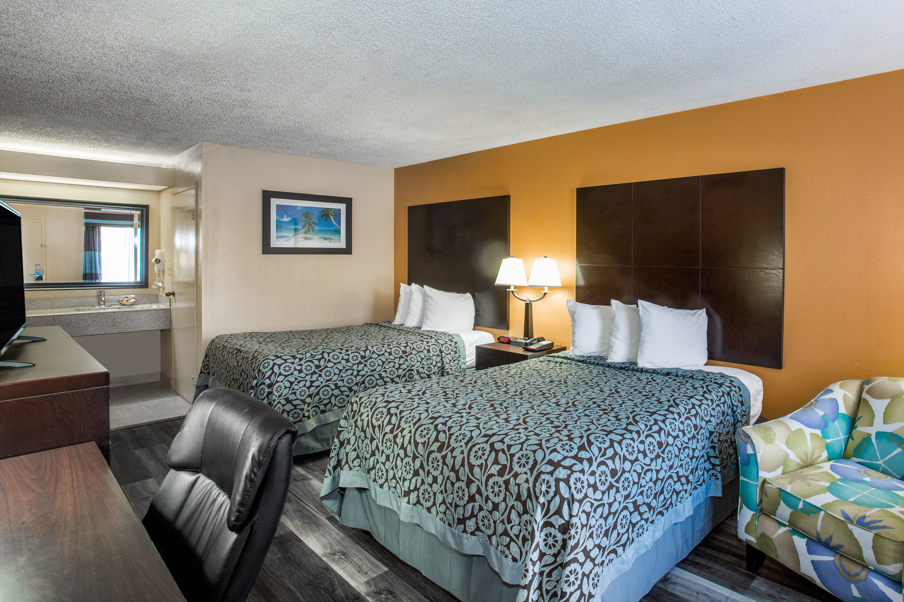 Days Inn By Wyndham Sarasota Bay Sarasota Fl Hotels