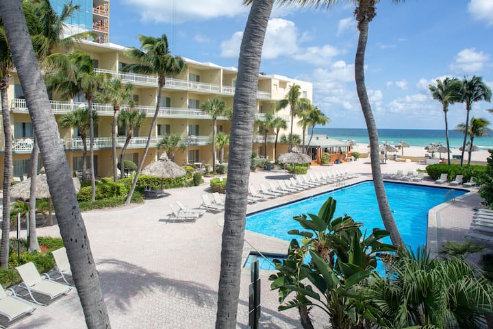 Days Hotel By Wyndham Thunderbird Beach Resort Sunny Isles Days Hotel By Wyndham Thunderbird Beach