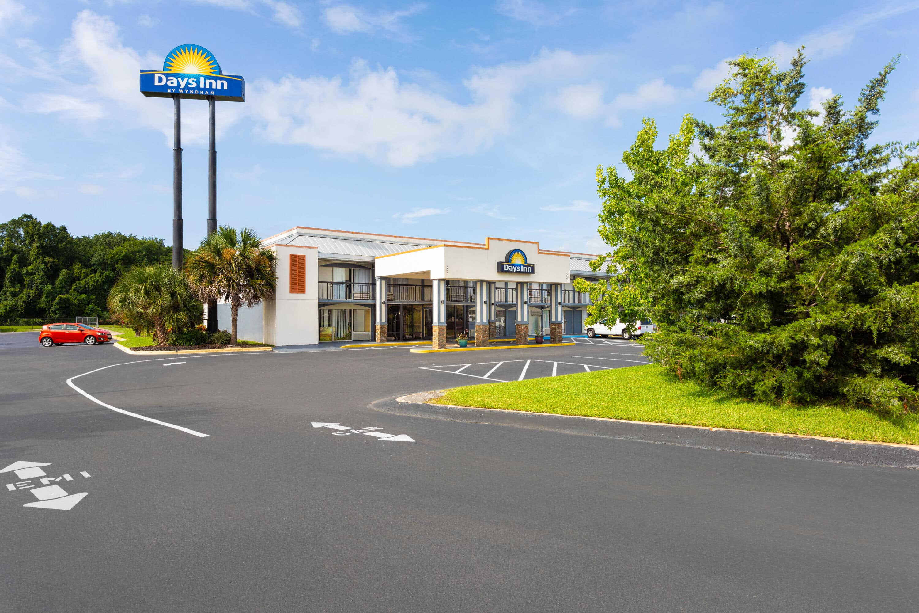Days Inn by Wyndham Wildwood I-75 | Wildwood, FL Hotels