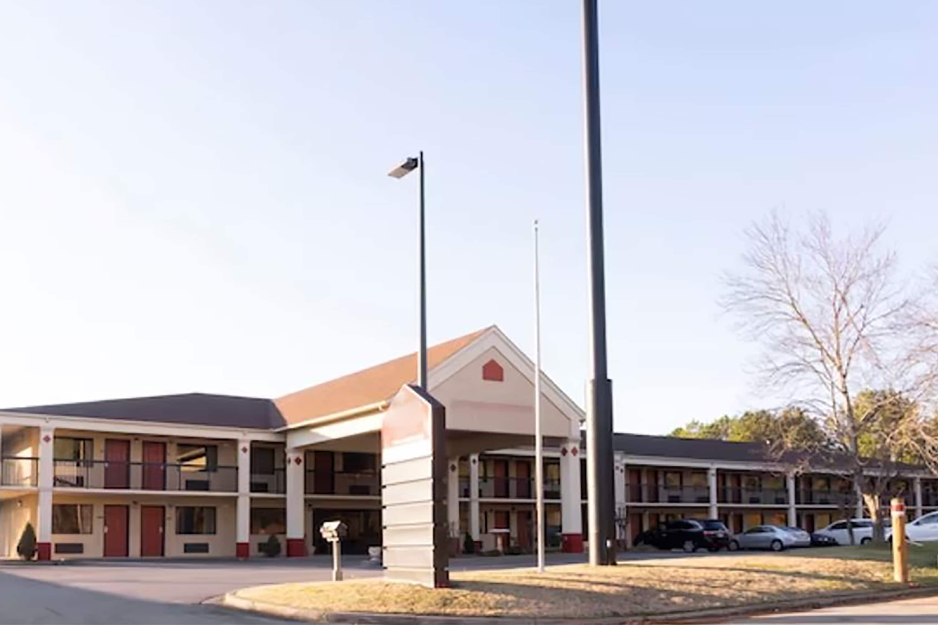 Days Inn by Wyndham Adairsville Adairsville, GA Hotels