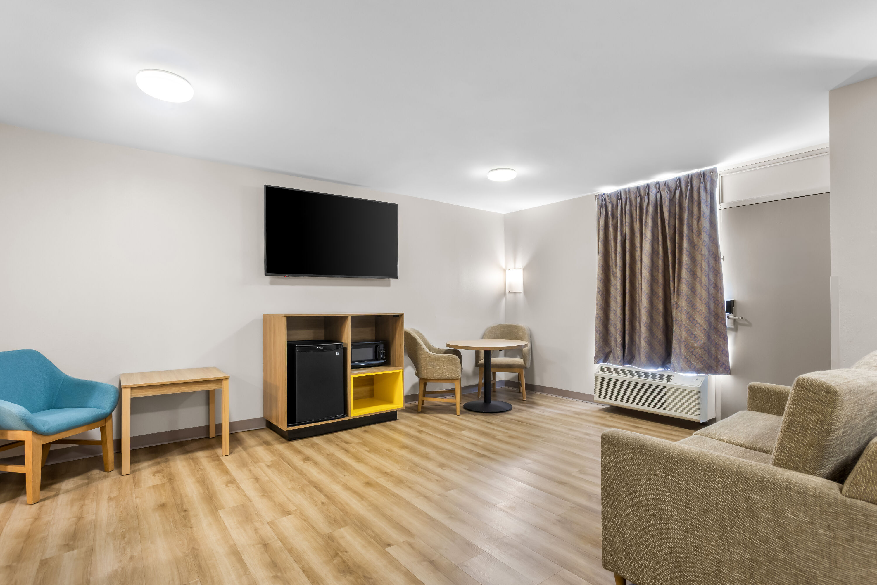 Days Inn by Wyndham Adel I-75 suite in Adel, Georgia