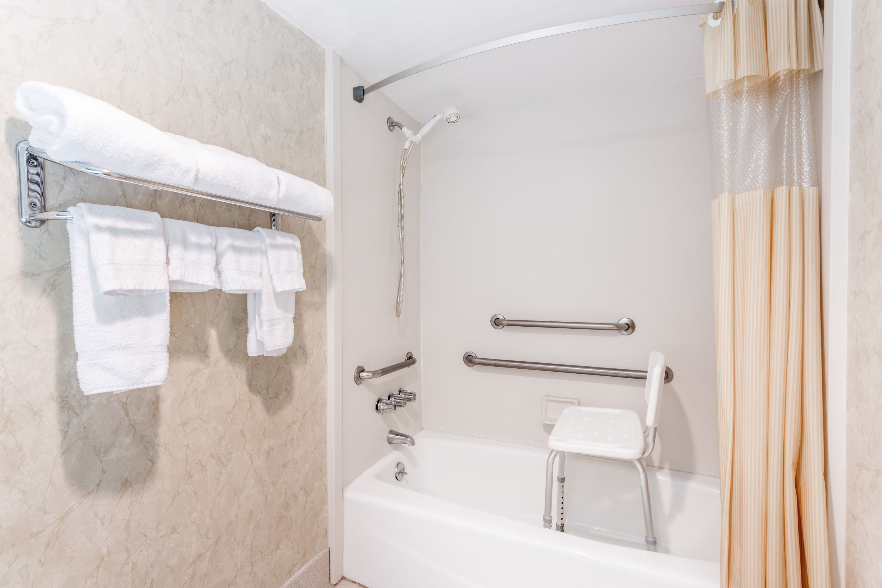Days Inn By Wyndham Athens Athens Ga Hotels