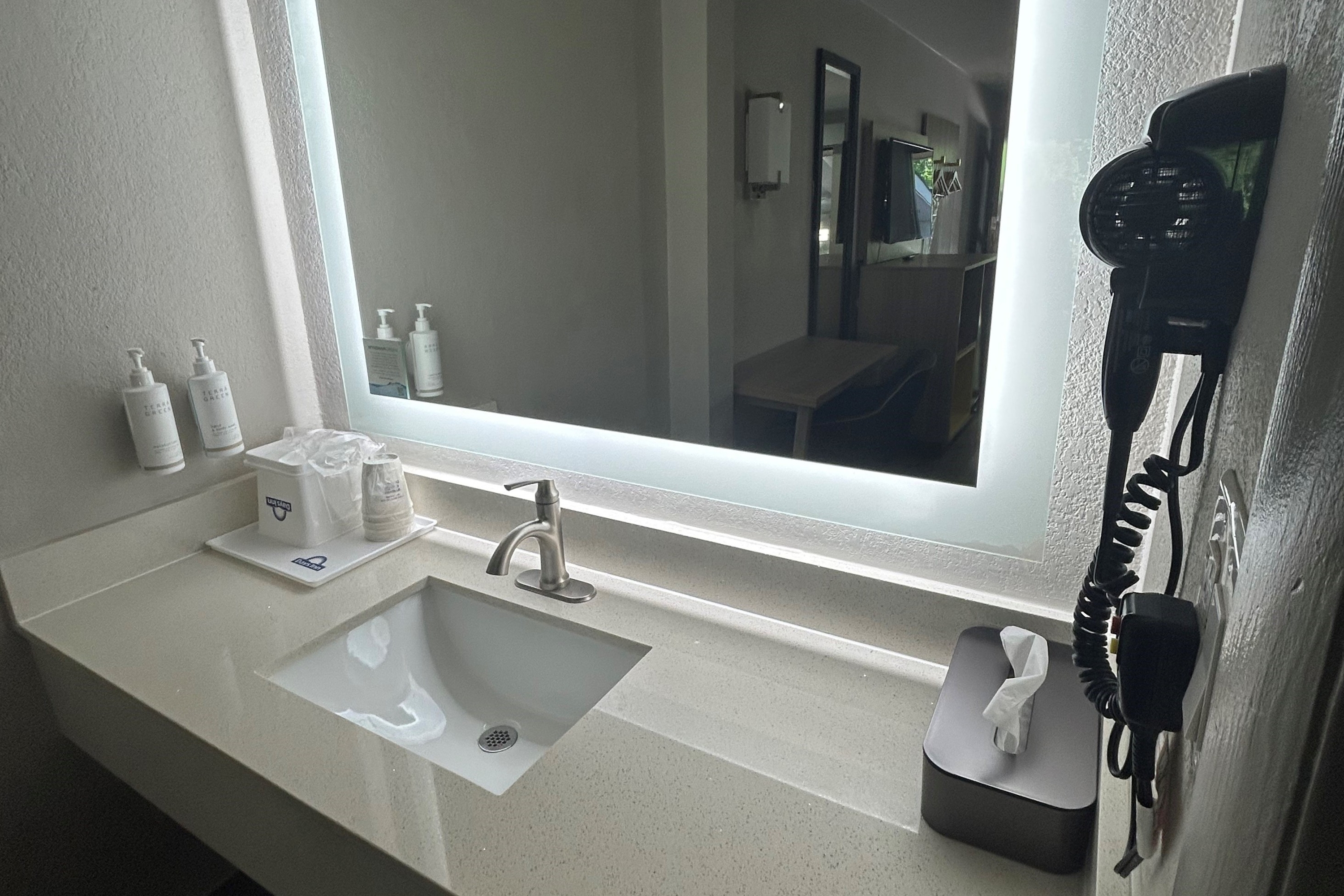 Guest room bath at the Days Inn by Wyndham Augusta/Fort Eisenhower in Augusta, Georgia