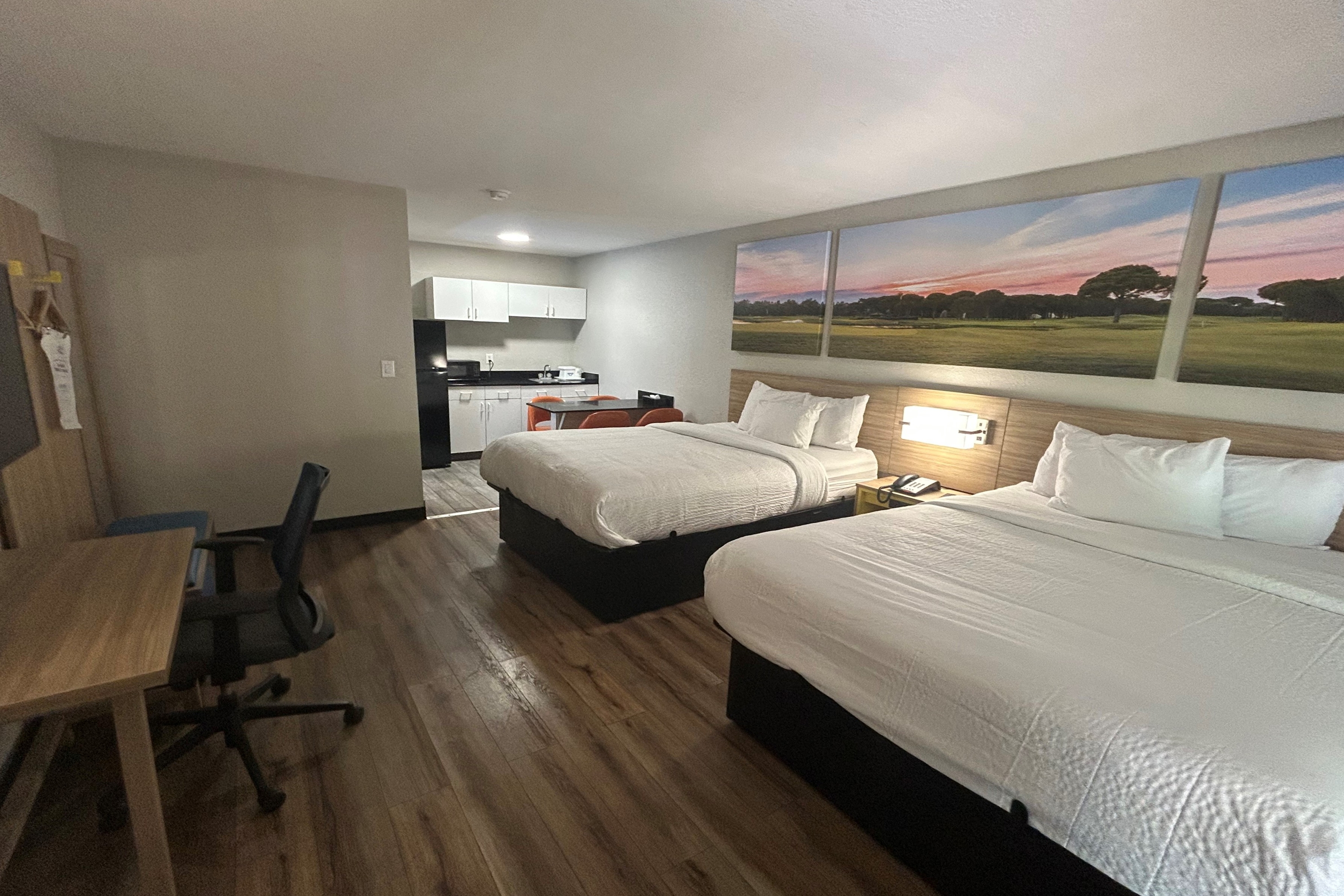 Guest room at the Days Inn by Wyndham Augusta/Fort Eisenhower in Augusta, Georgia