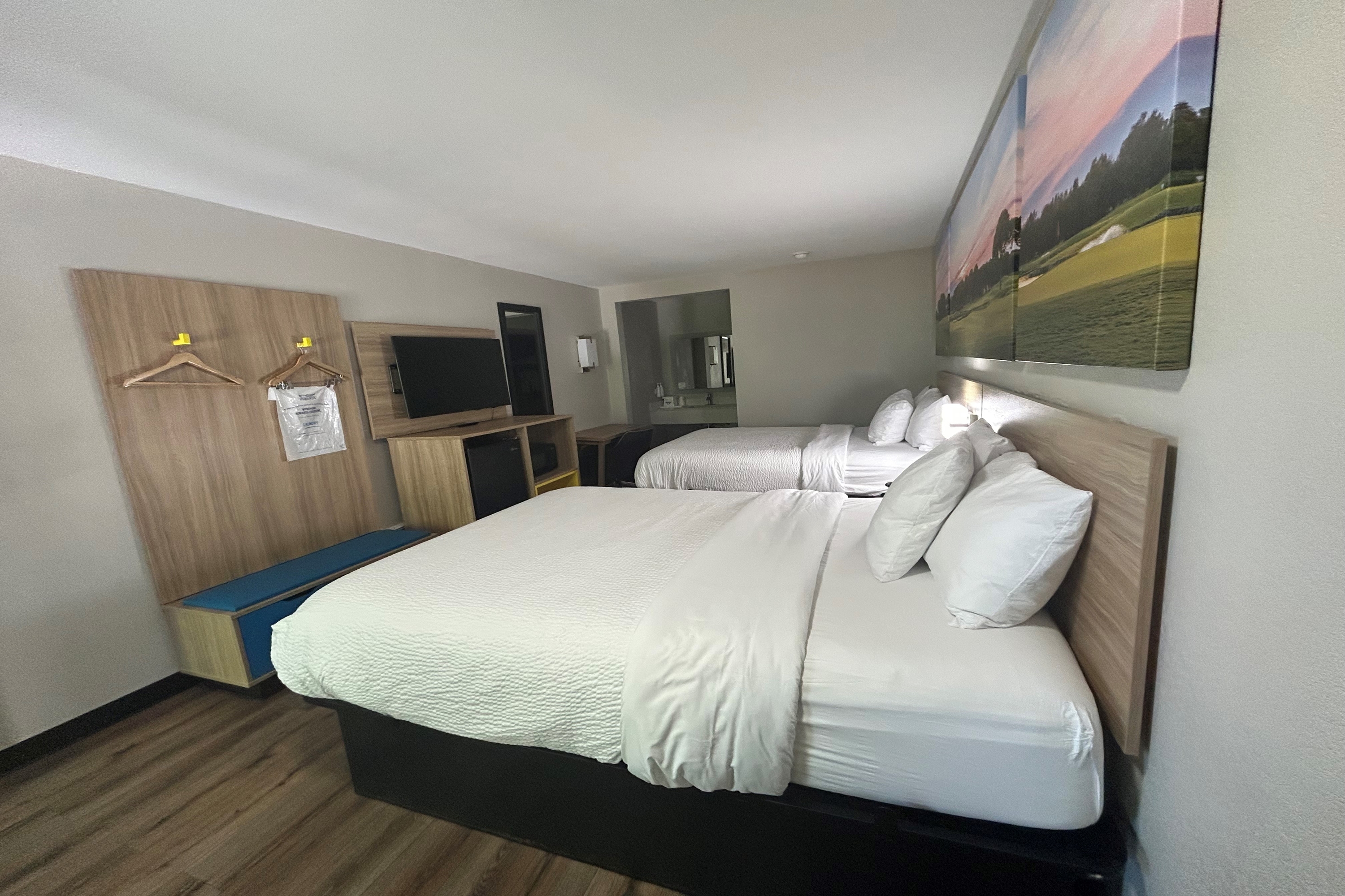Guest room at the Days Inn by Wyndham Augusta/Fort Eisenhower in Augusta, Georgia