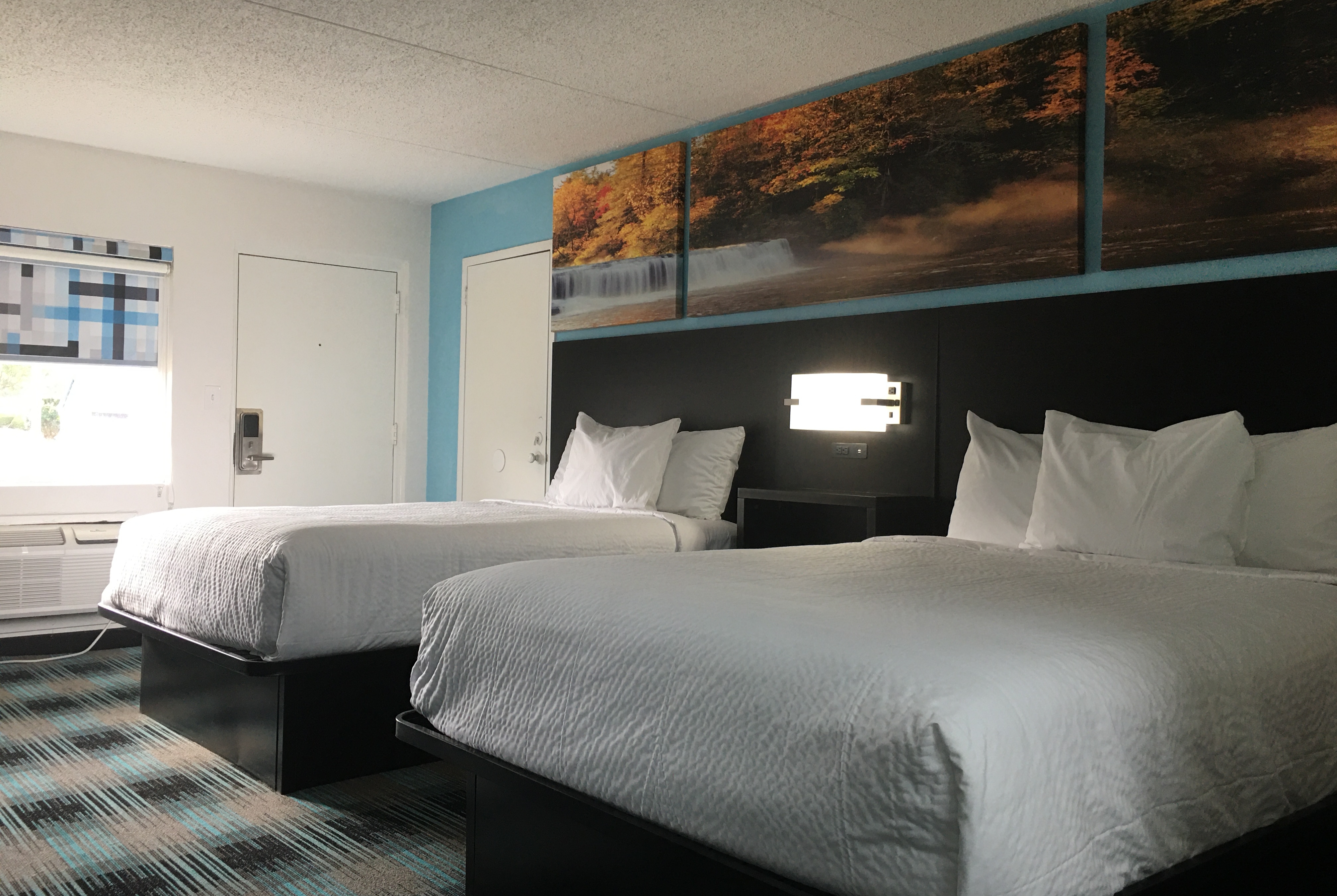 Guest room at the Days Inn by Wyndham Calhoun GA I-75 and US-41 in Calhoun, Georgia