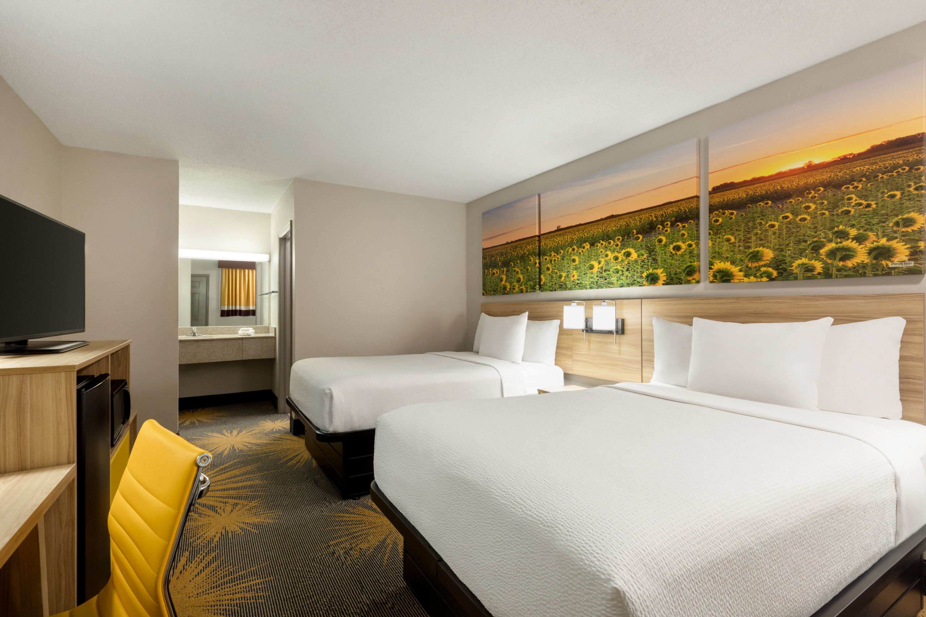 Guest room at the Days Inn by Wyndham Cartersville in Cartersville, Georgia