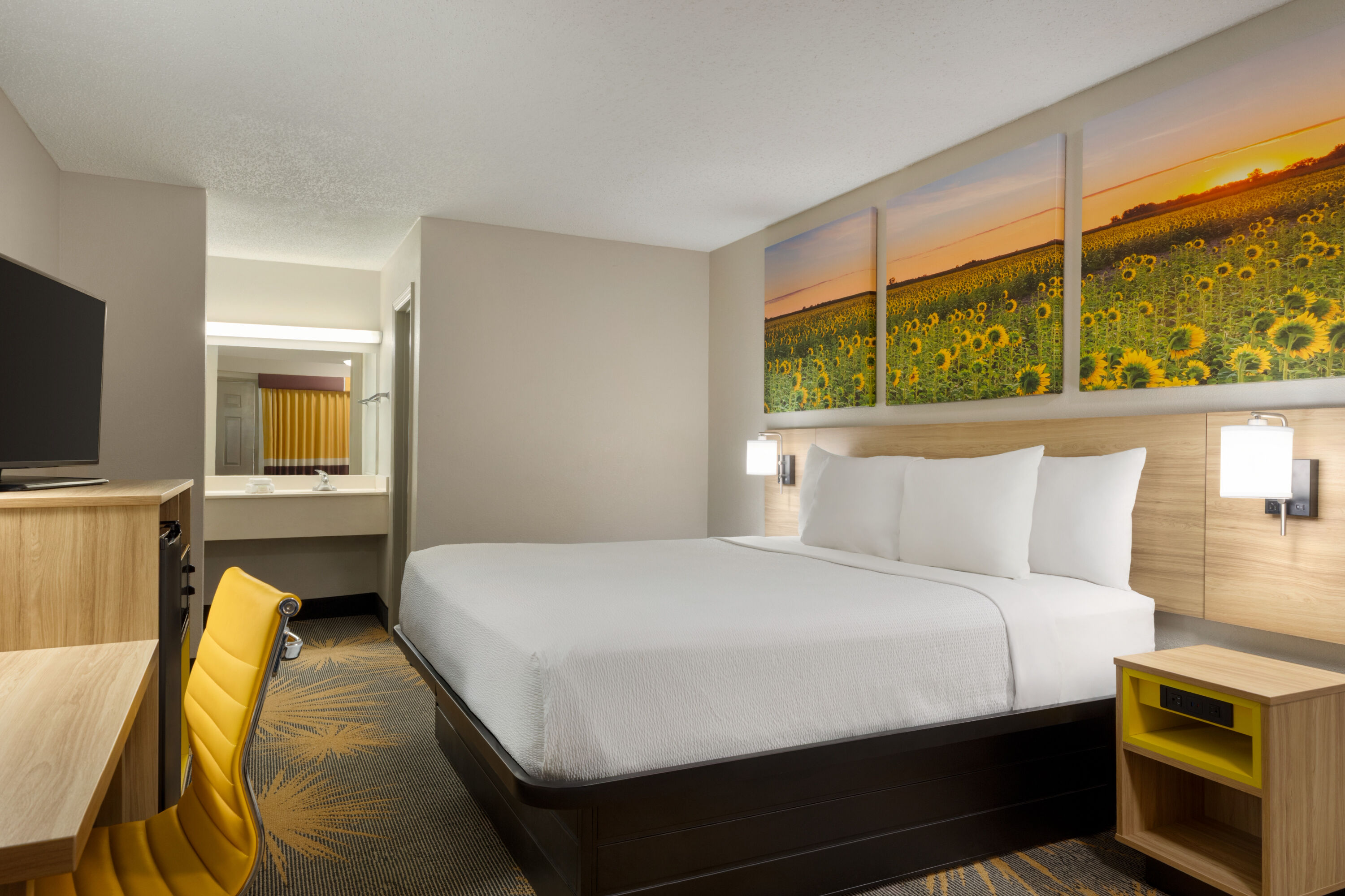 Guest room at the Days Inn by Wyndham Cartersville in Cartersville, Georgia