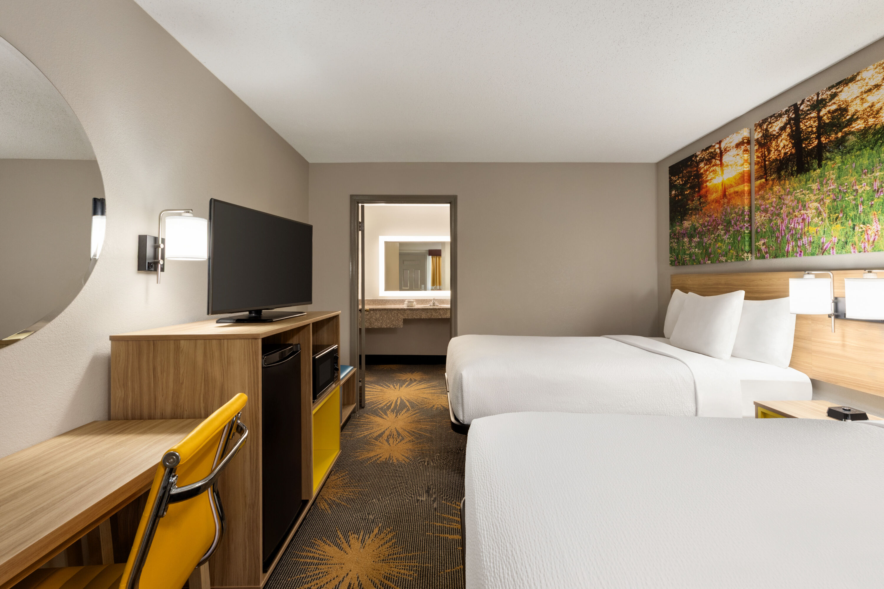 Guest room at the Days Inn by Wyndham Cartersville in Cartersville, Georgia