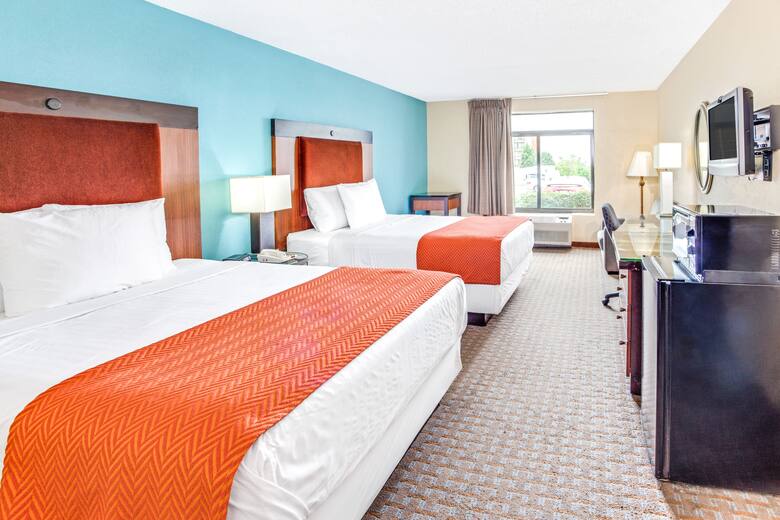 Guest room at the Days Inn College Park/Atlanta /Airport South in College Park, Georgia