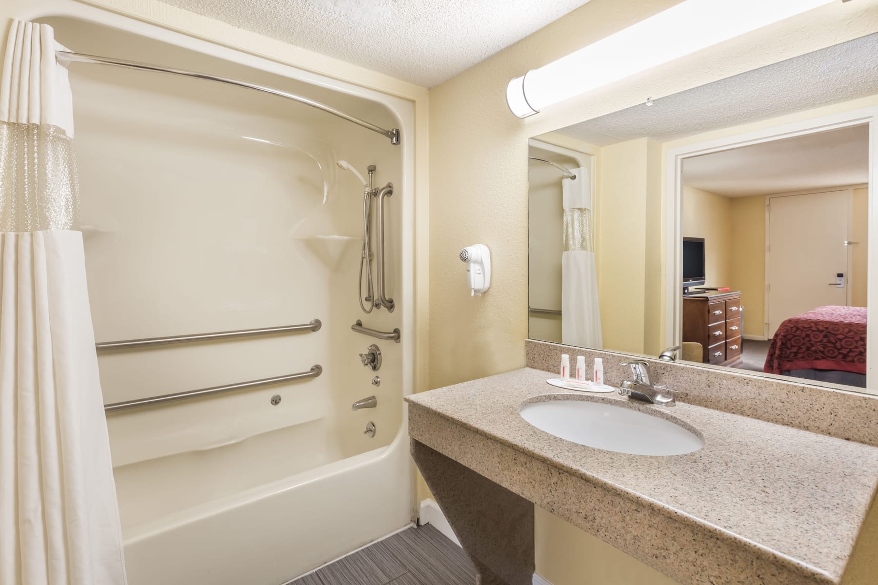 Days Inn By Wyndham College Park Airport Best Road www.wyndhamhotels.com