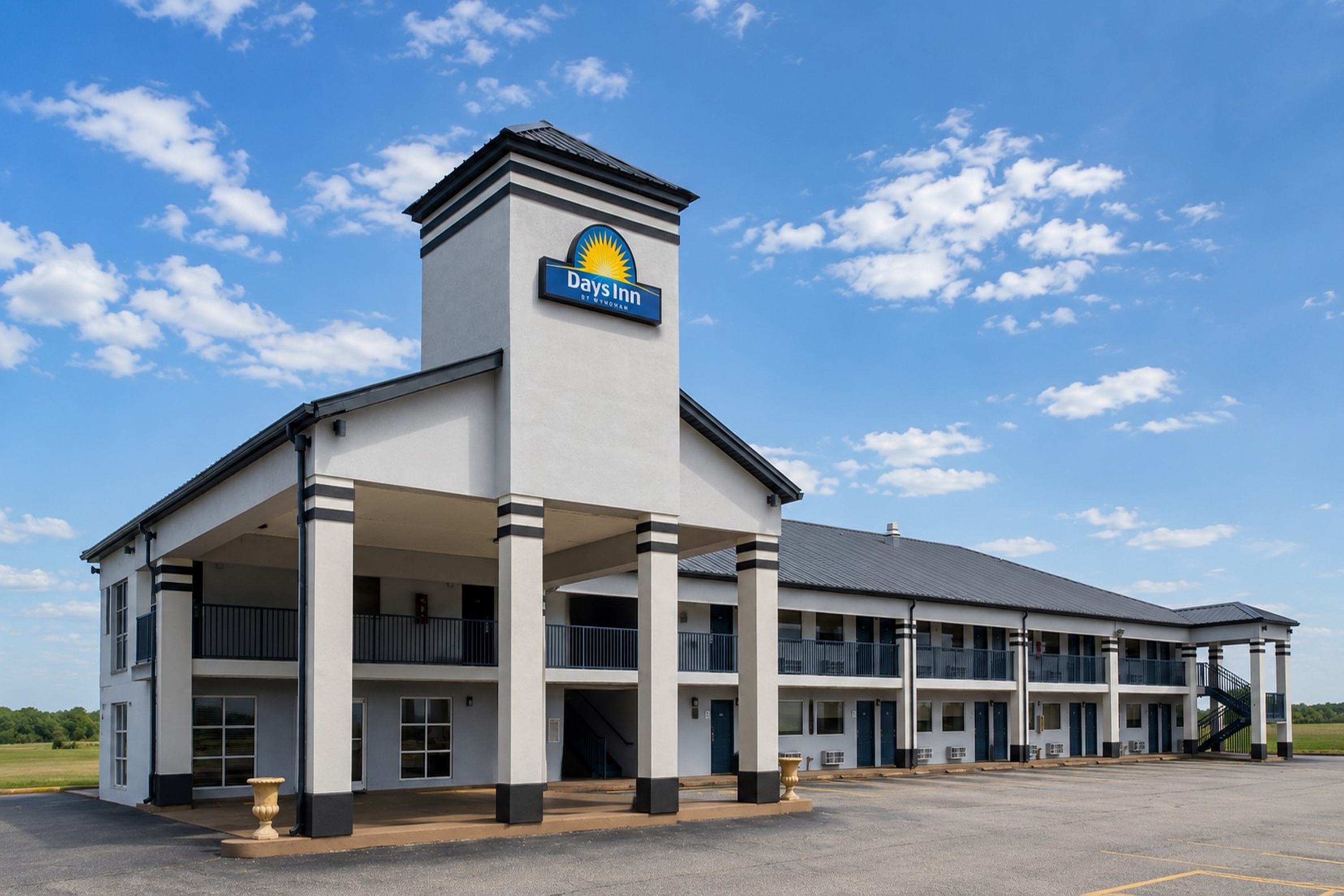 Exterior of Days Inn by Wyndham Donalsonville hotel in Donalsonville, Georgia