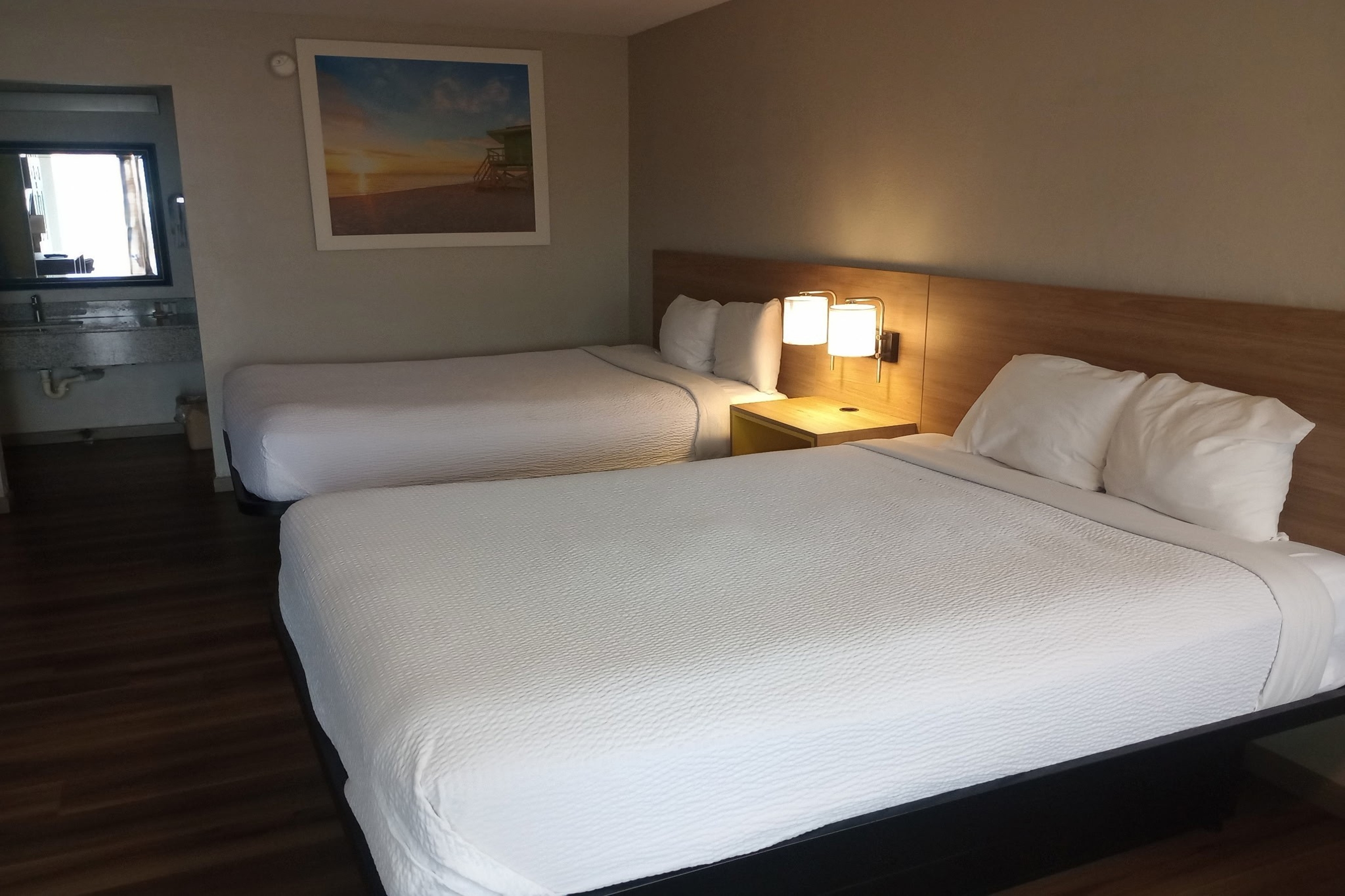 Guest room at the Days Inn by Wyndham Donalsonville in Donalsonville, Georgia