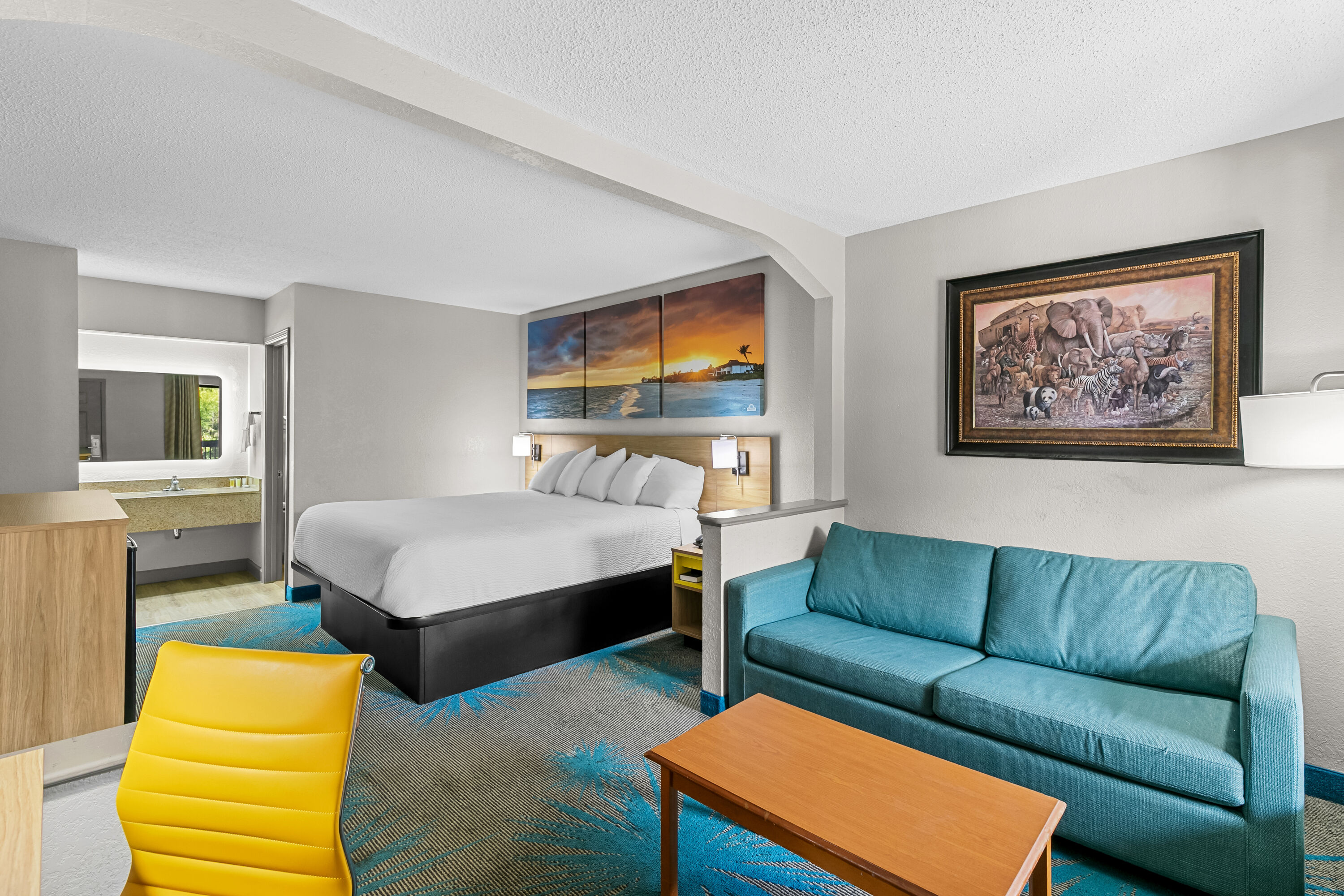 Days Inn by Wyndham Elberton suite in Elberton, Georgia