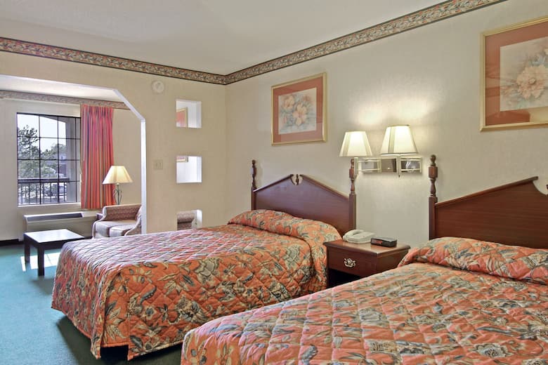 Guest room at the Days Inn and Suites Fort Valley in Fort Valley, Georgia
