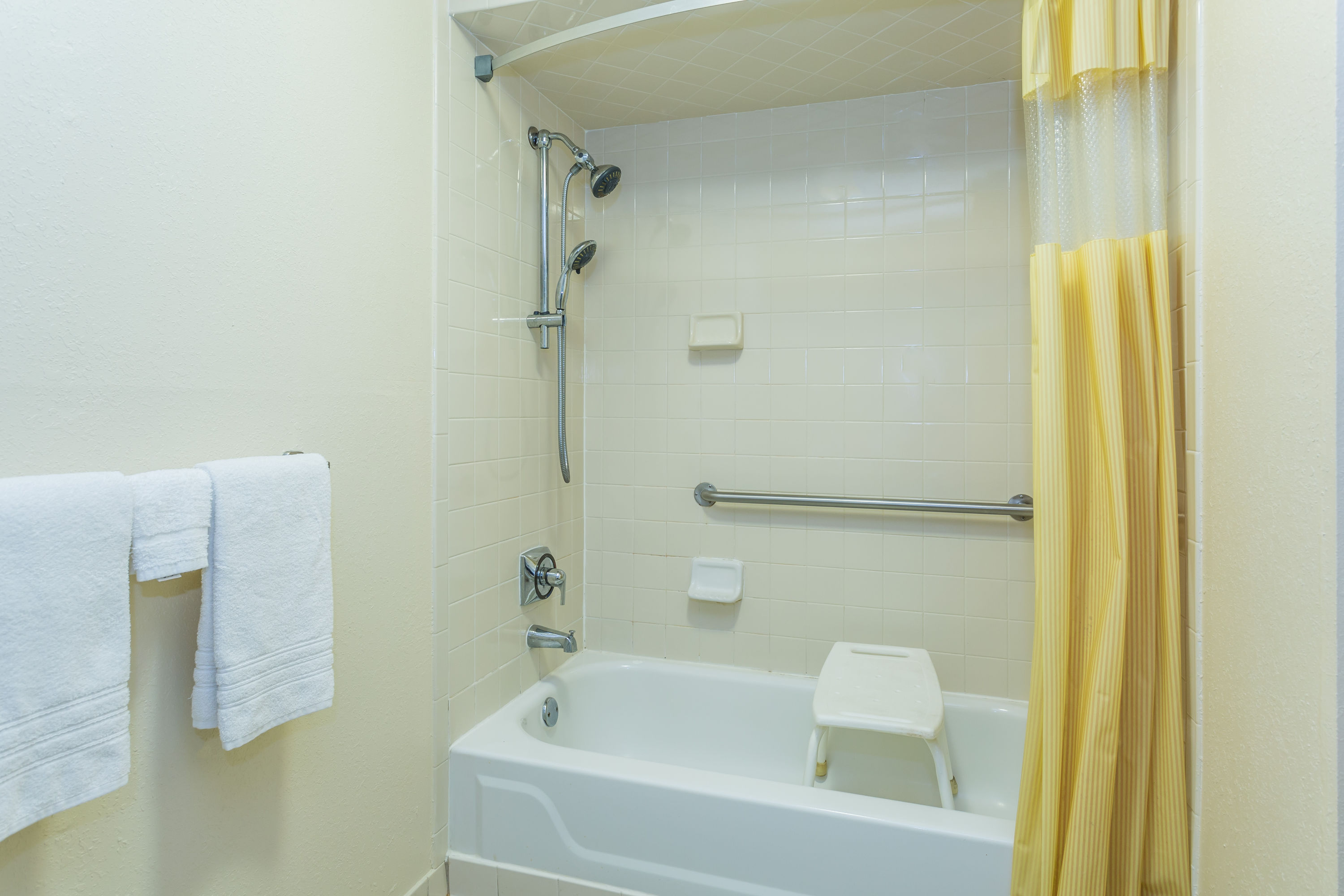 Days Inn By Wyndham Lake Park Valdosta Lake Park Ga Hotels