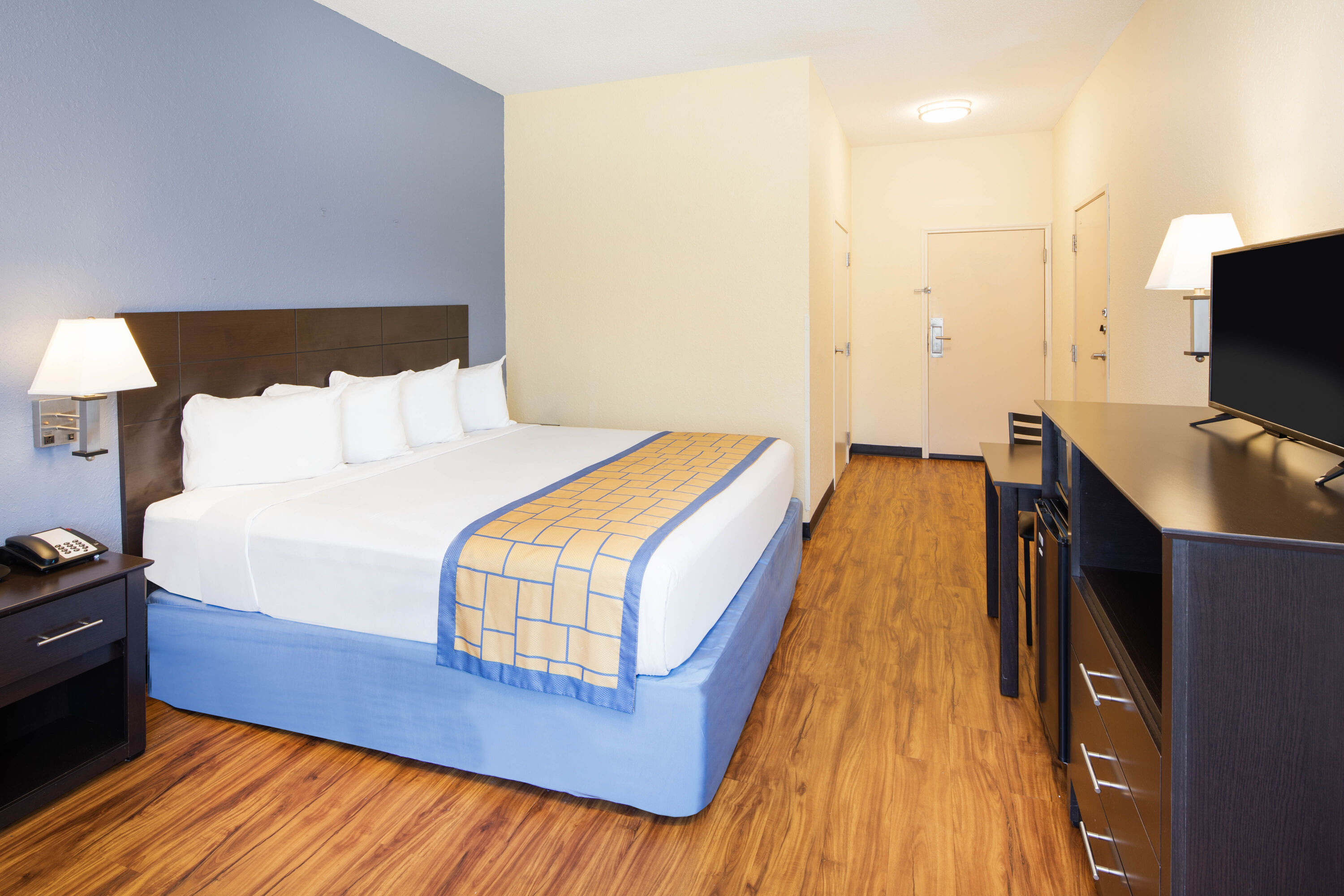Days Inn By Wyndham Macon I 75 North Macon Ga Hotels