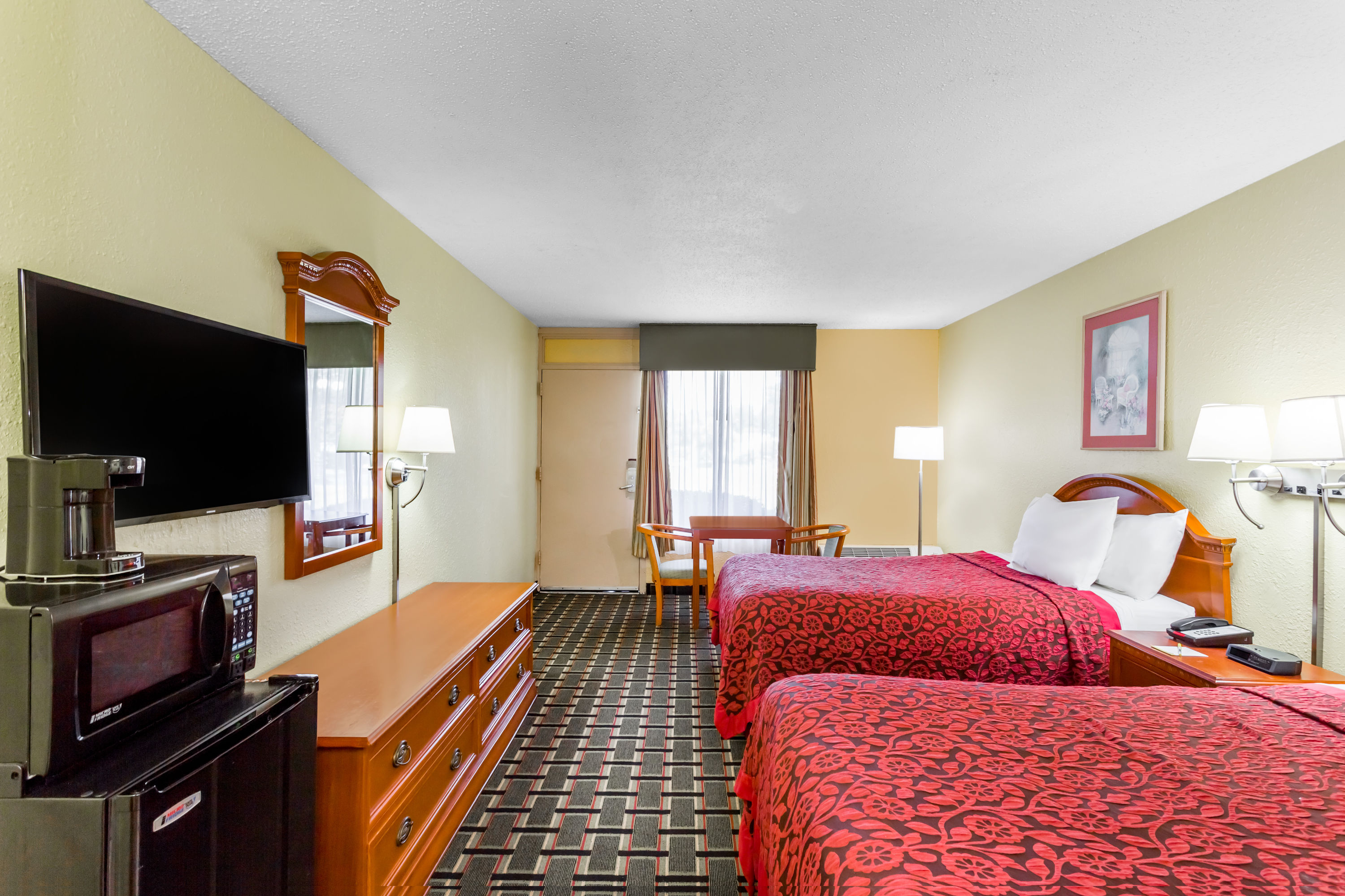 Days Inn by Wyndham Savannah Abercorn Southside Savannah, GA Hotels