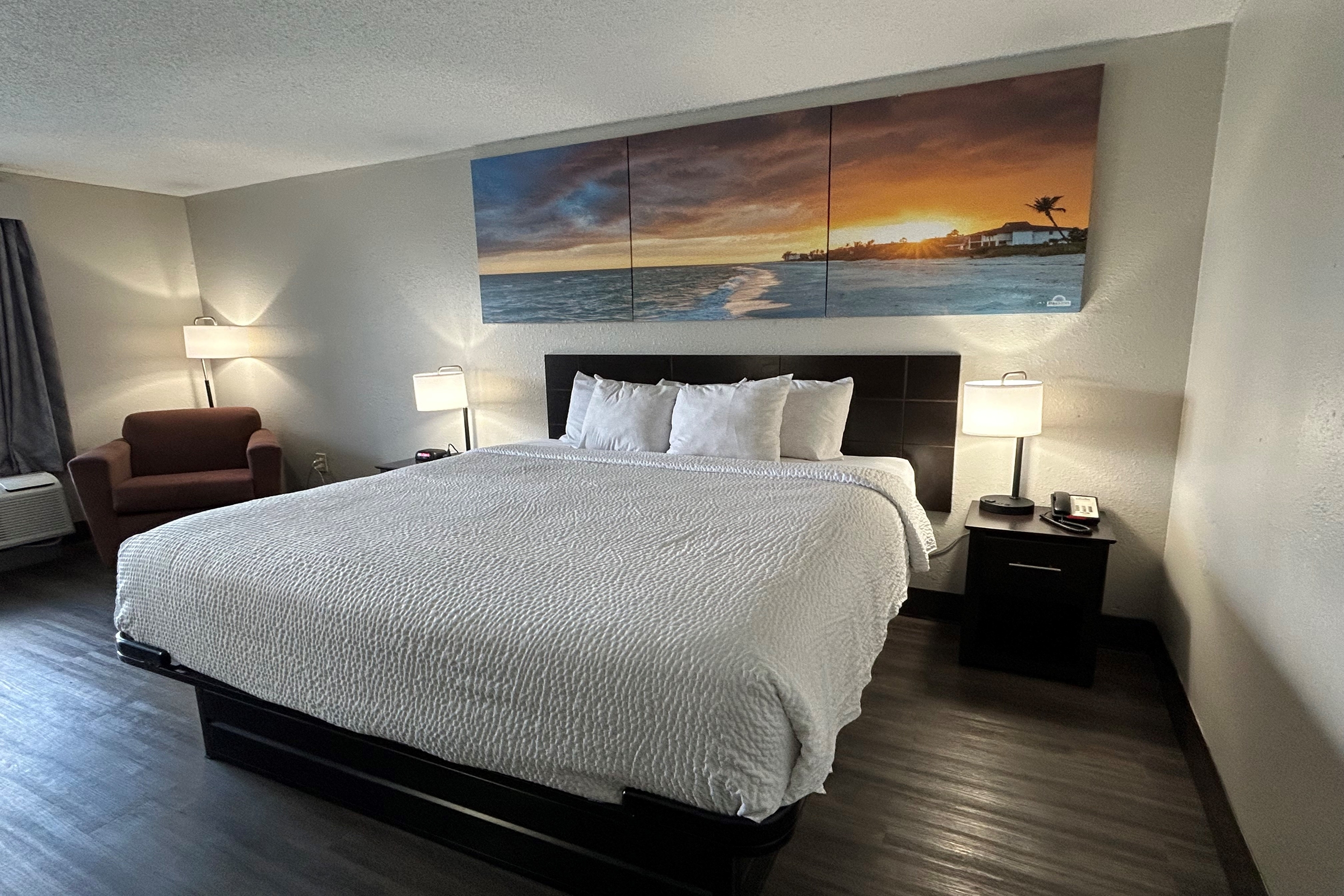 Guest room at the Days Inn by Wyndham Savannah Airport in Savannah, Georgia