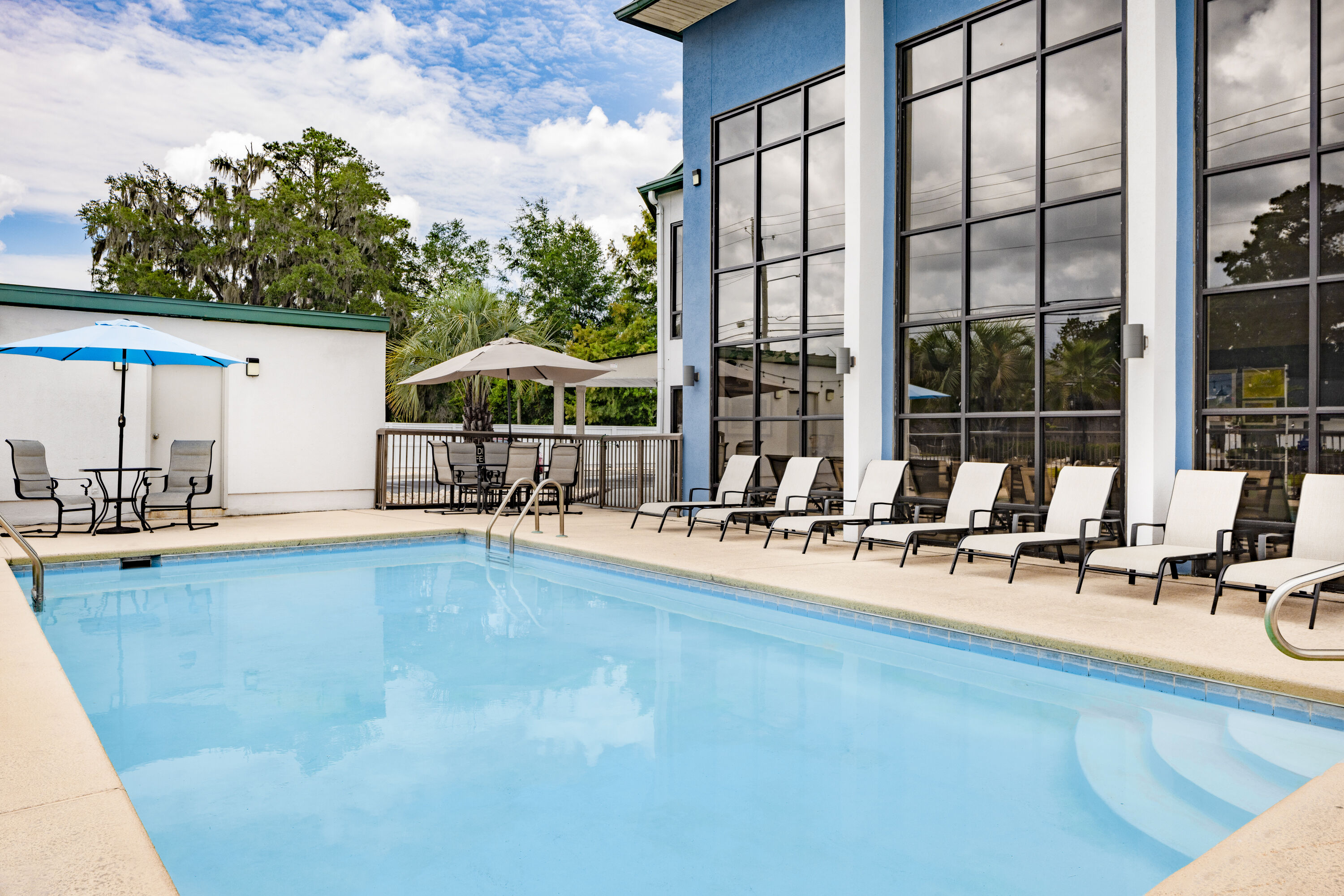 Pool at the Days Inn & Suites by Wyndham Savannah Midtown in Savannah, Georgia