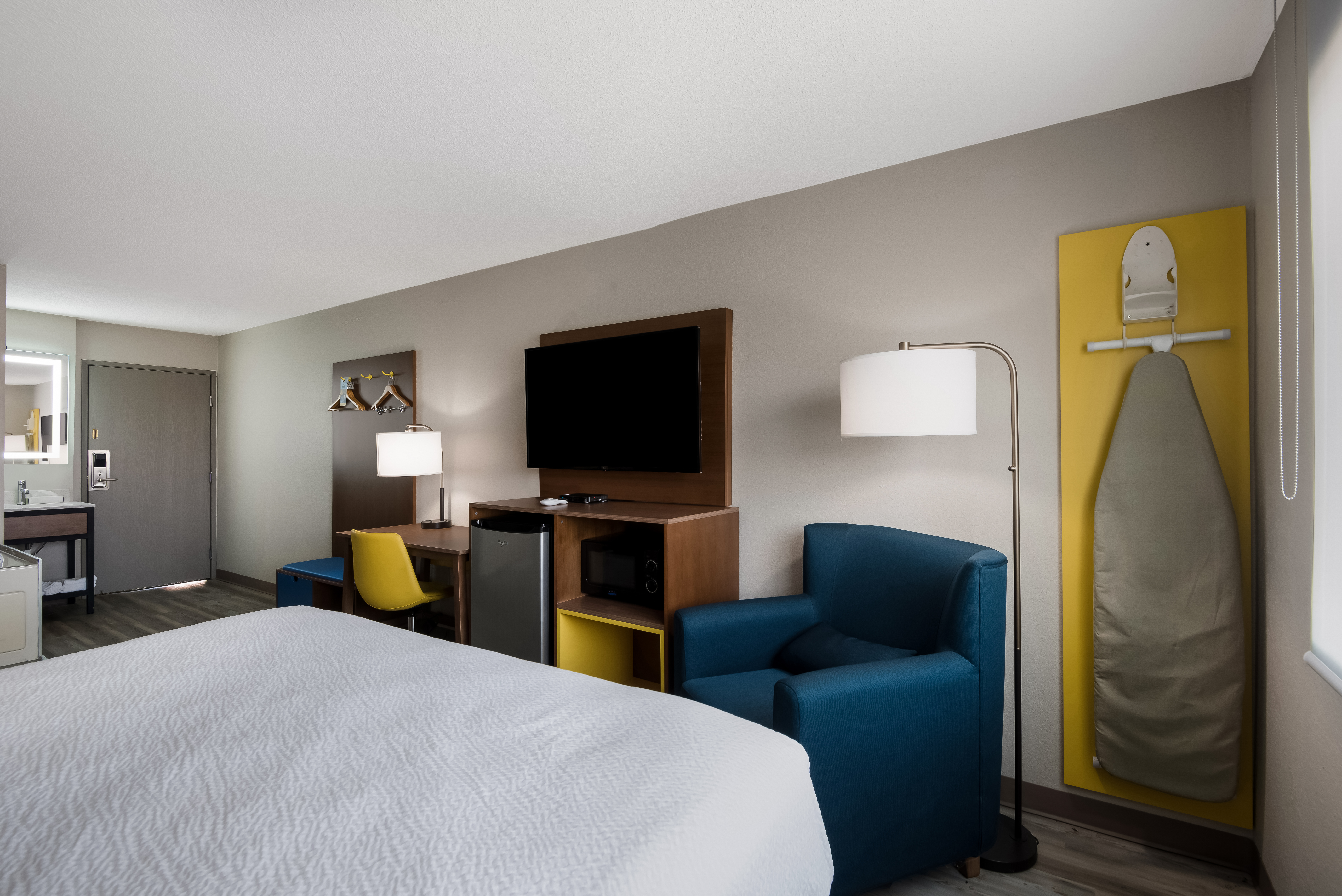 Guest room at the Days Inn by Wyndham Ankeny - Des Moines in Ankeny, Iowa