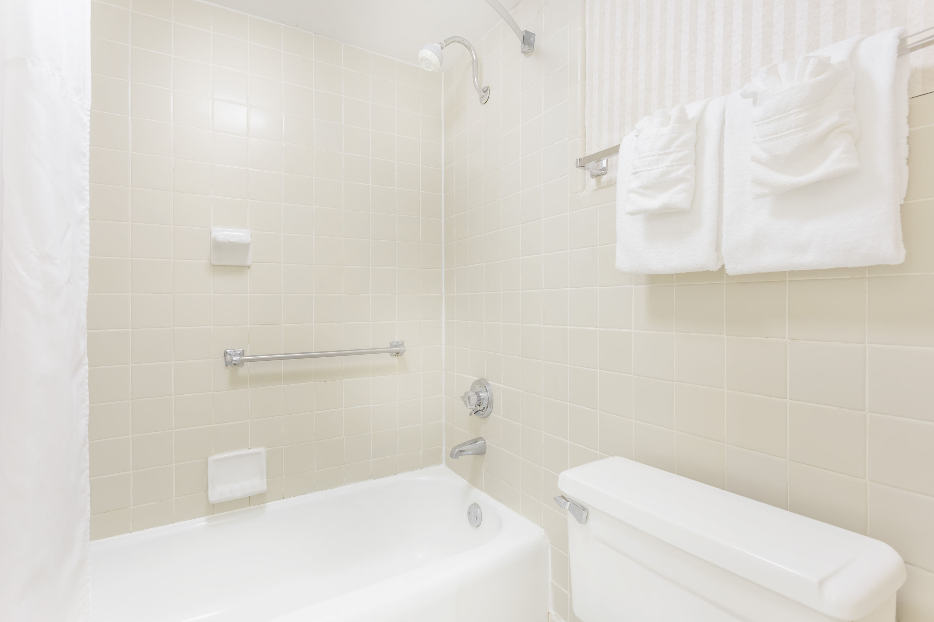Days Inn By Wyndham Cedar Falls University Plaza Cedar