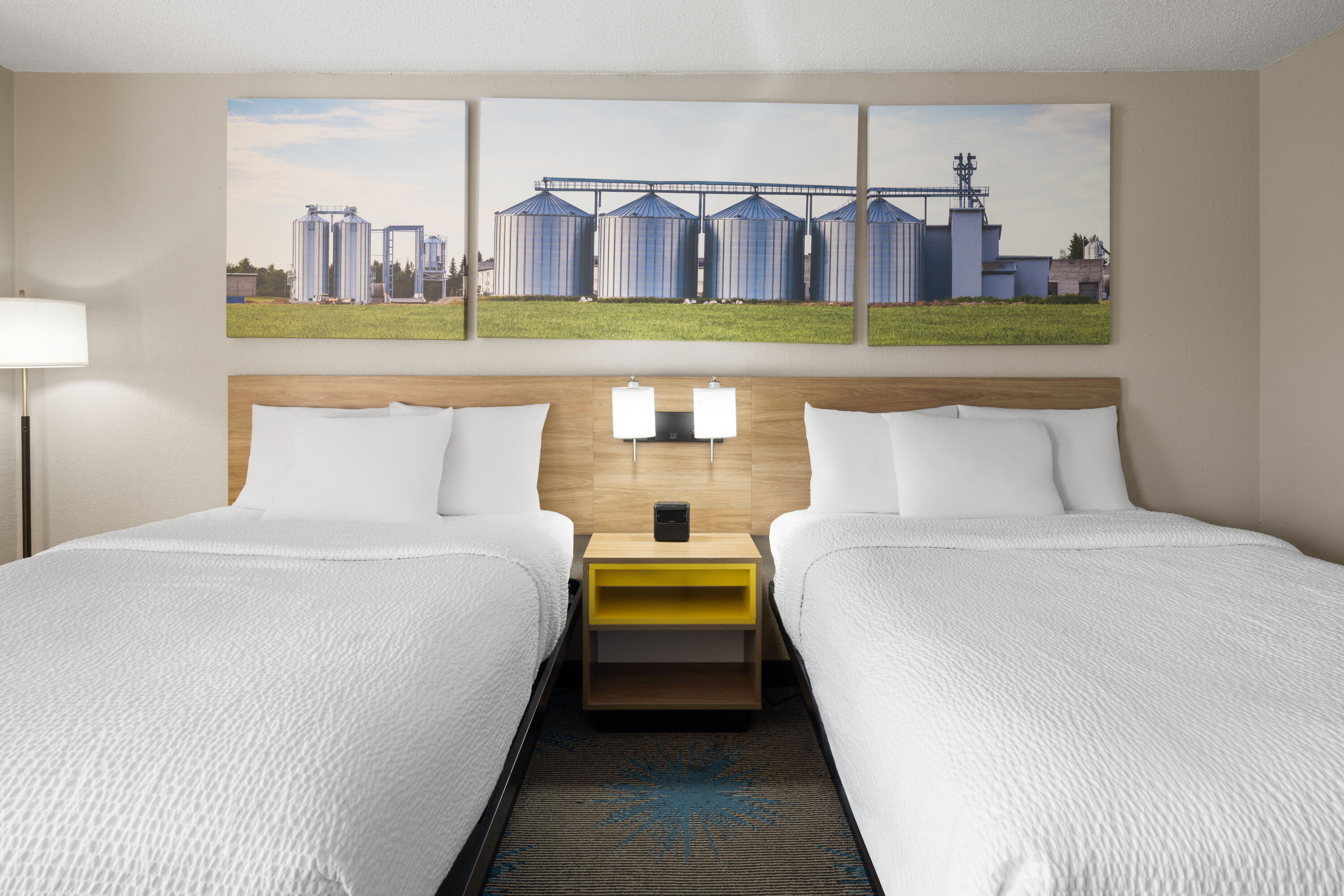 Guest room at the Days Inn by Wyndham Davenport in Davenport, Iowa