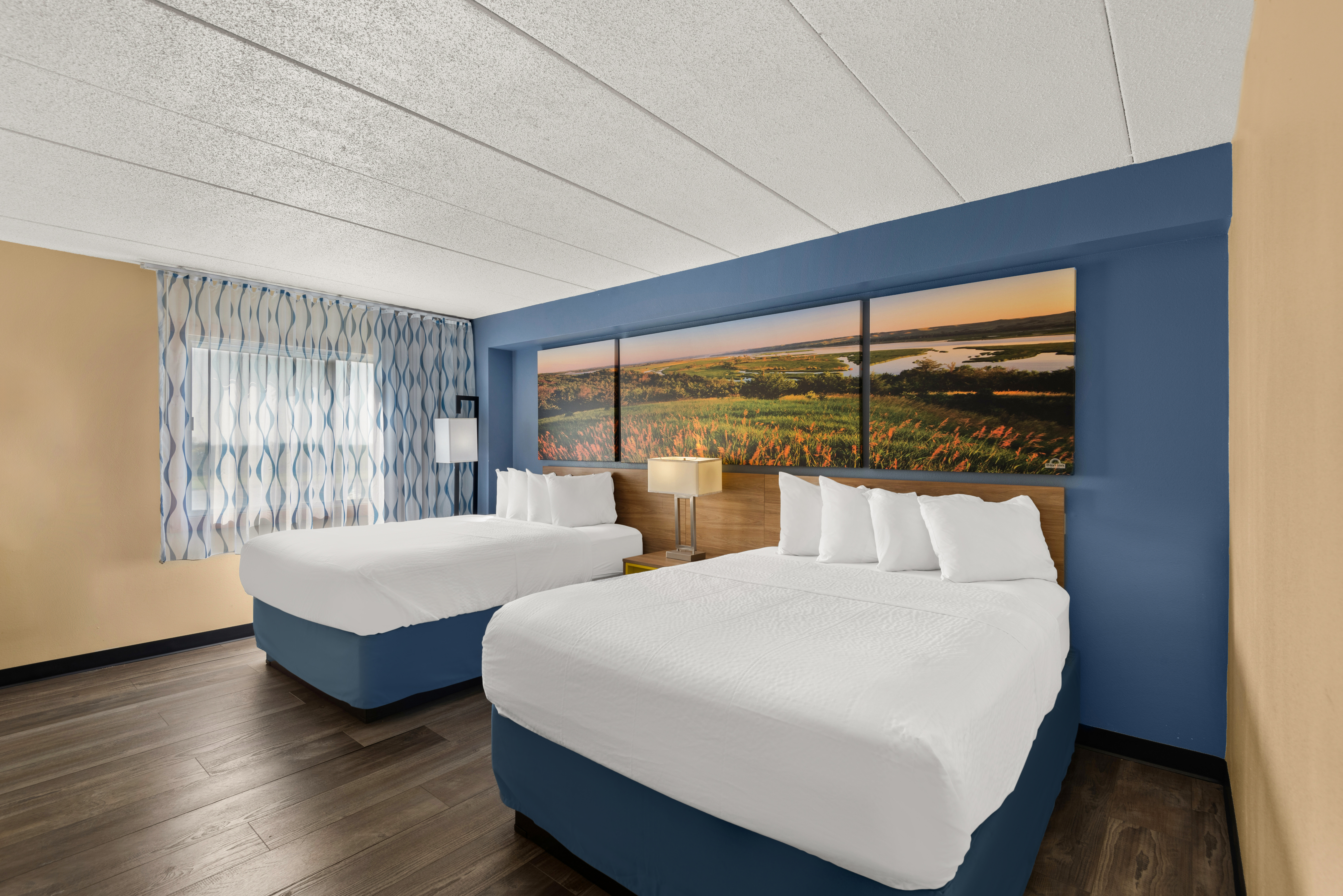 Guest room at the Days Inn by Wyndham Newton in Newton, Iowa