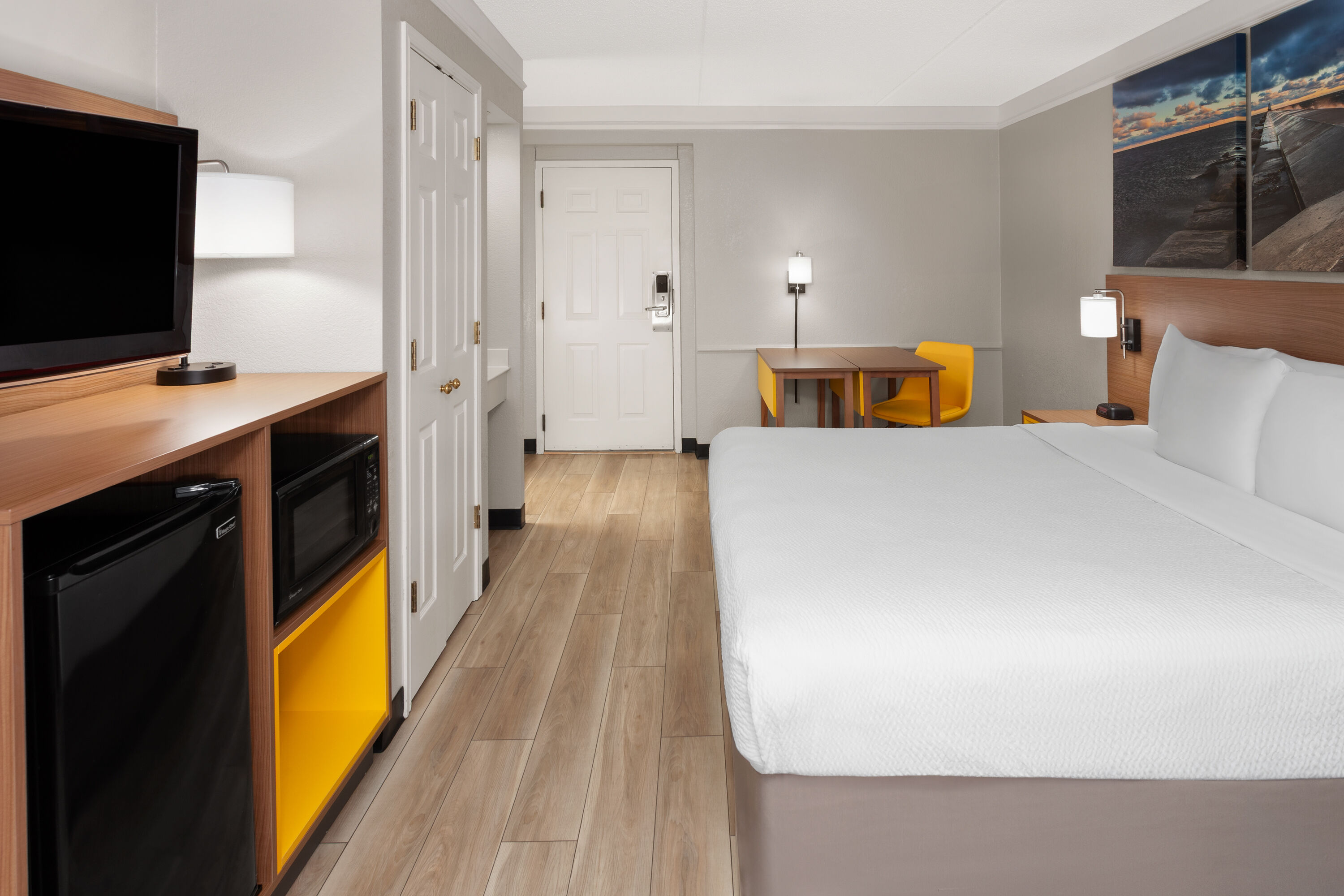 Guest room at the Days Inn & Suites by Wyndham Arlington Heights in Arlington Heights, Illinois