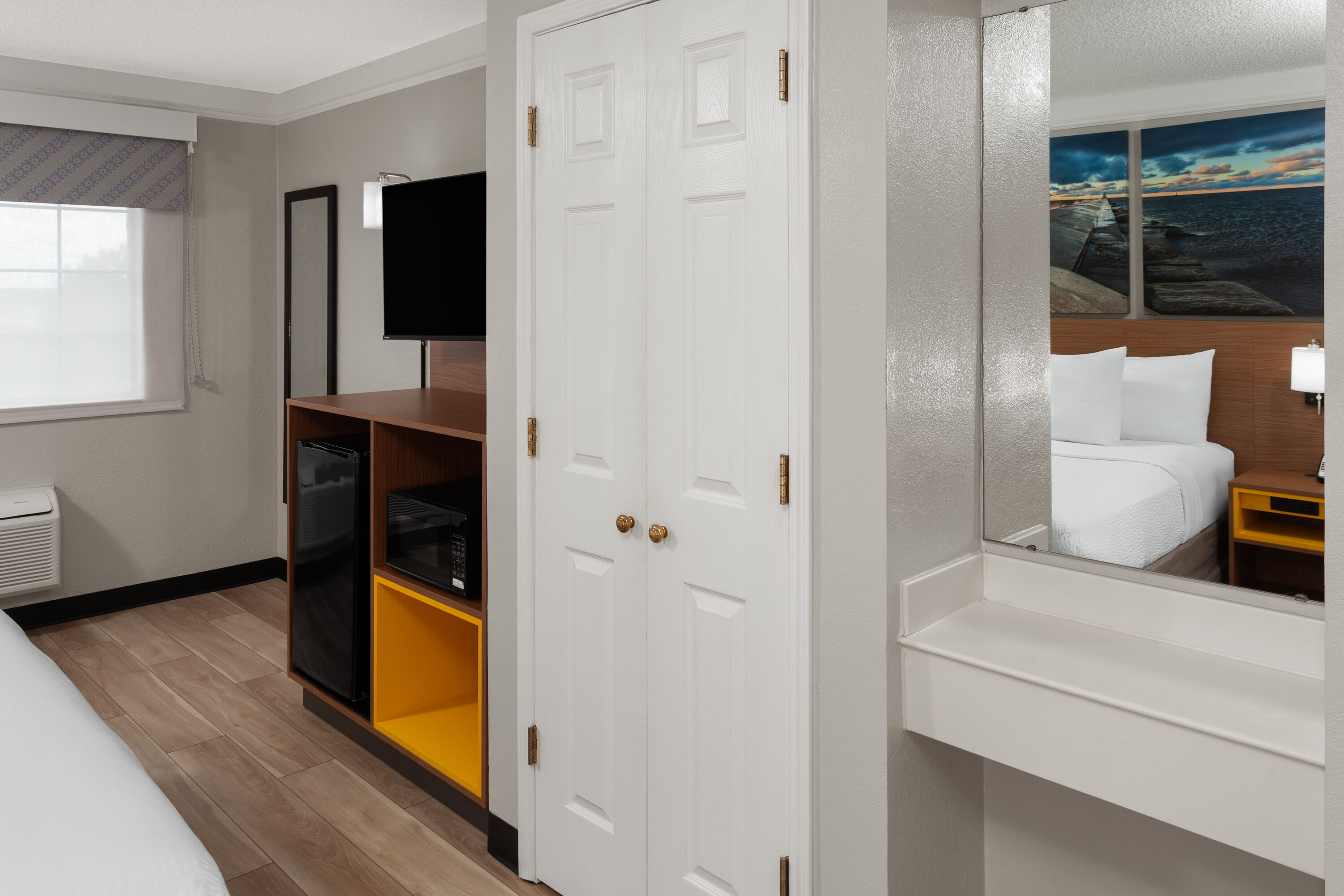 Guest room amenity at Days Inn & Suites by Wyndham Arlington Heights in Arlington Heights, Illinois