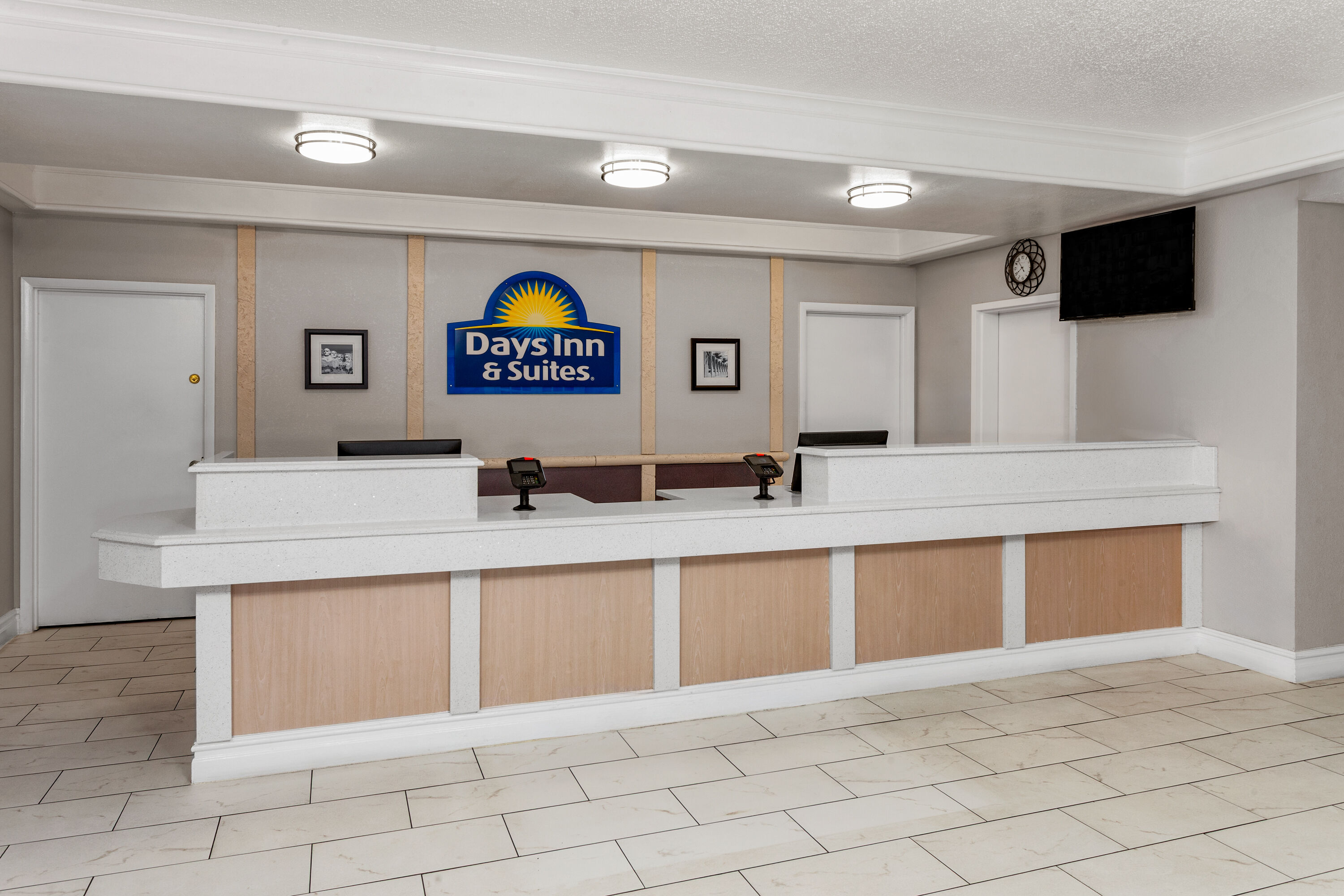 Days Inn & Suites by Wyndham Arlington Heights reception in Arlington Heights, Illinois