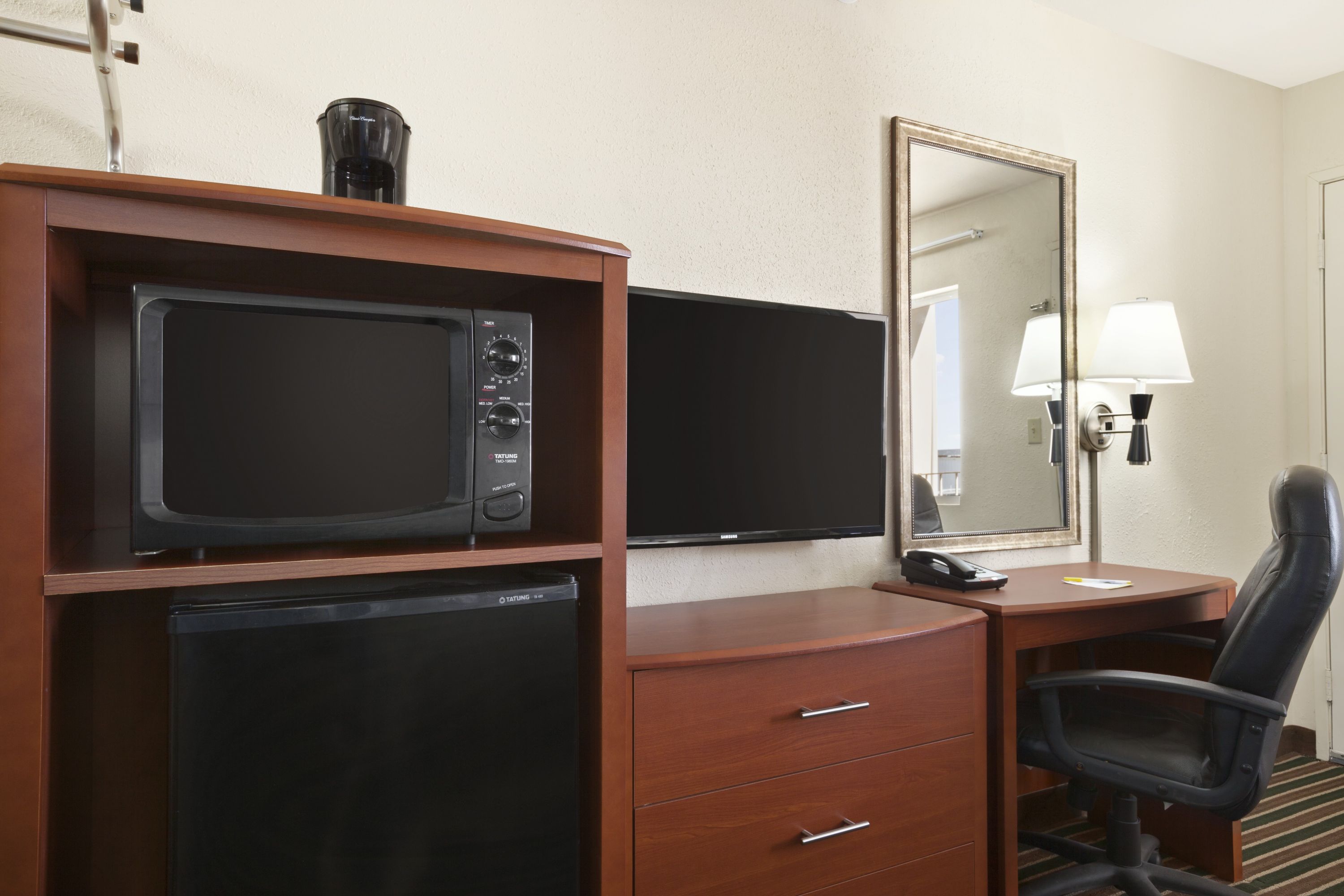 Guest room at the Days Inn by Wyndham Champaign/Urbana in Champaign, Illinois
