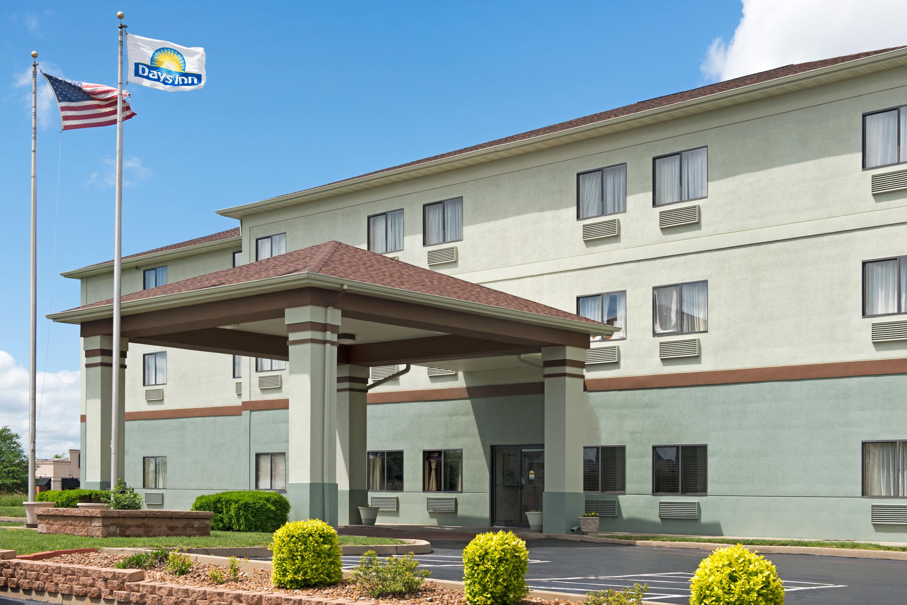 Days Inn By Wyndham Collinsville Collinsville Il Hotels