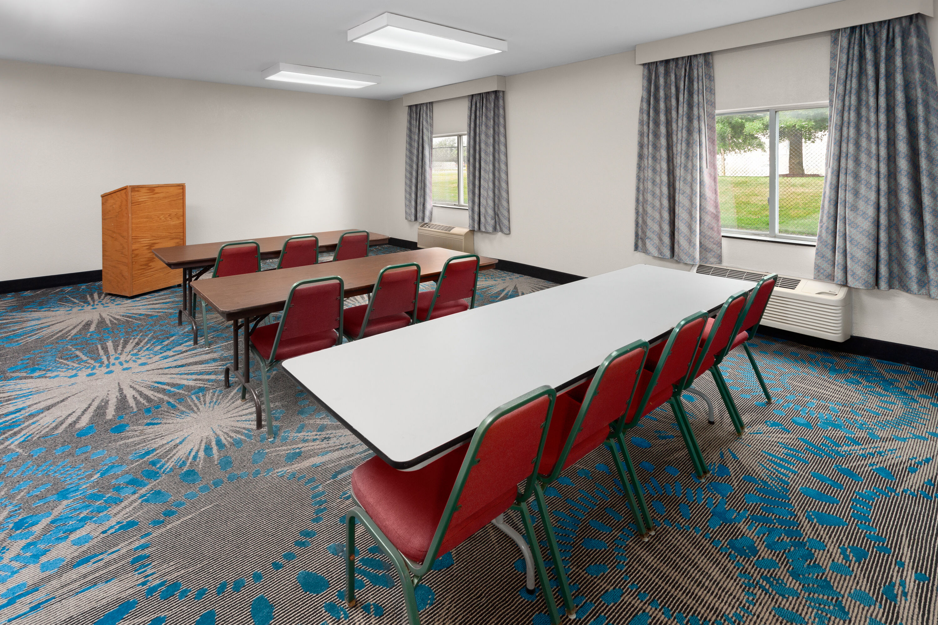 Meeting room at Days Inn & Suites by Wyndham Morris/I-80 in Morris, Illinois
